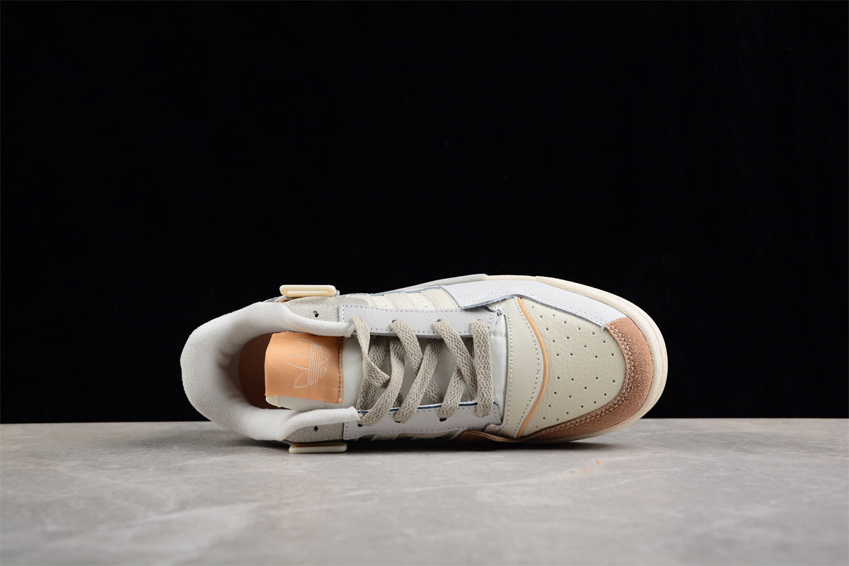 adidas Originals Forum Exhibit Low sneakers in Beige/Grey