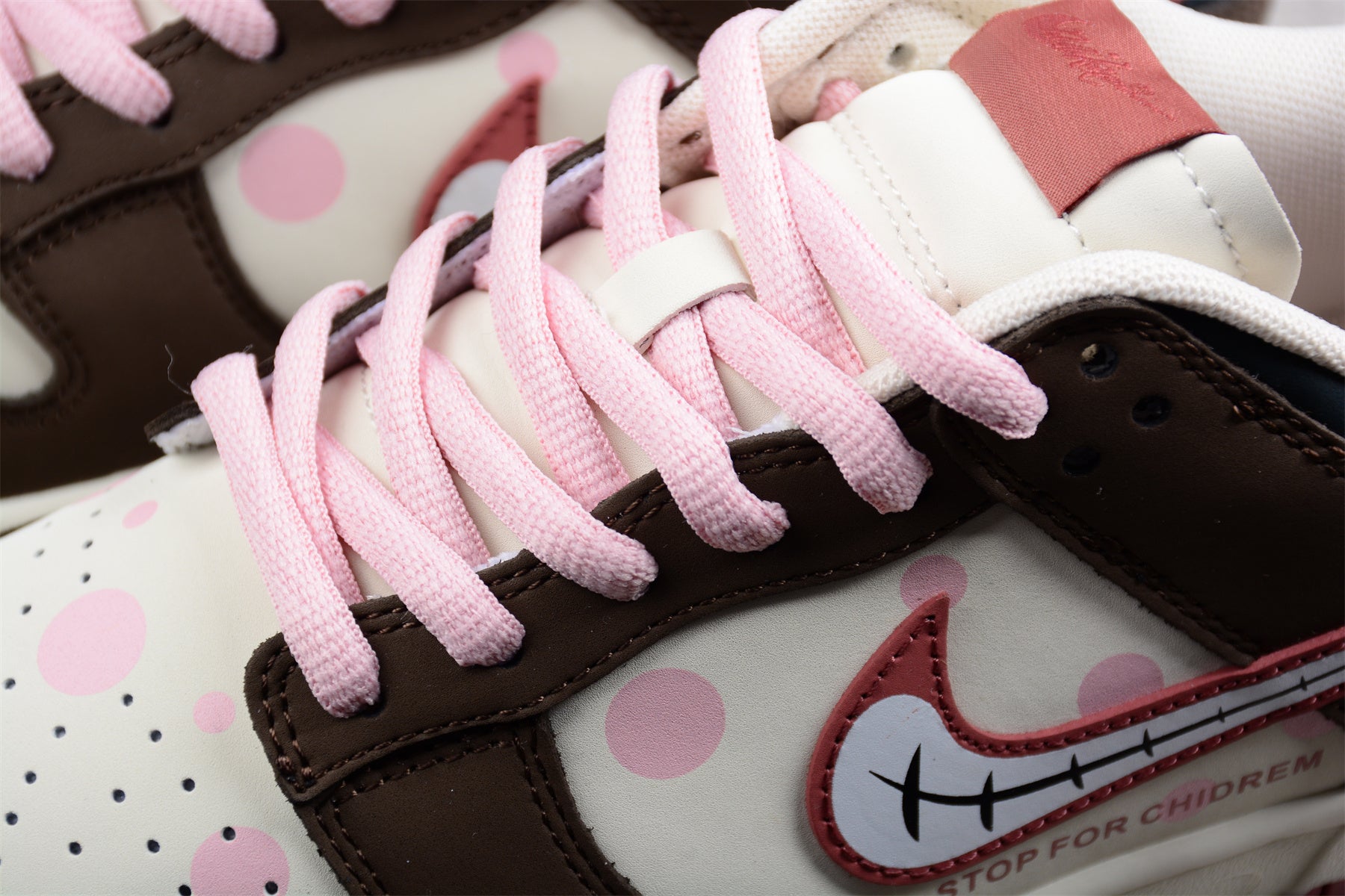 Nike SB Dunk x Otomo Katsuhiro “Steamboy OST” Pink/Brown 