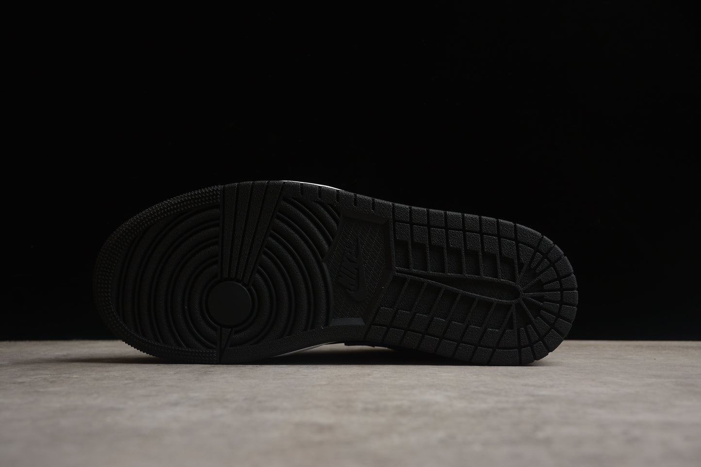 Air Jordan 1 Low "Dark Concord"