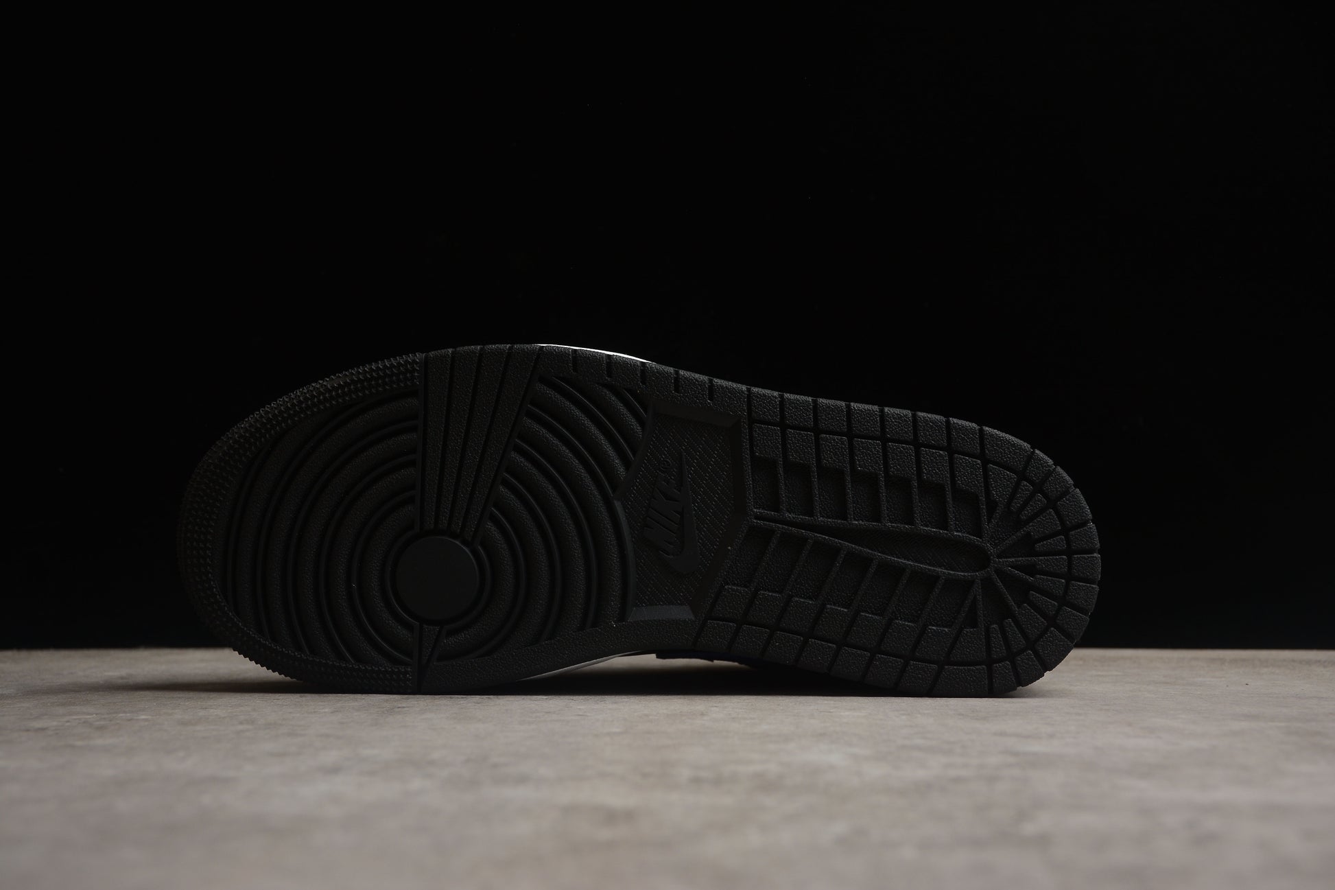 Air Jordan 1 Low "Dark Concord"