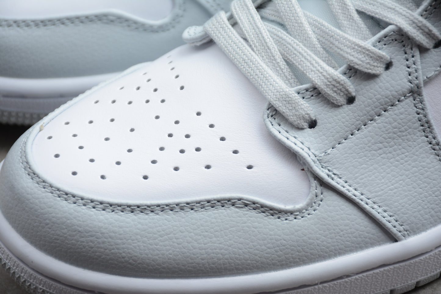 Nike Air Jordan 1 Mid SE "Starfish Pure Platinum" - Best Reps Website 2025