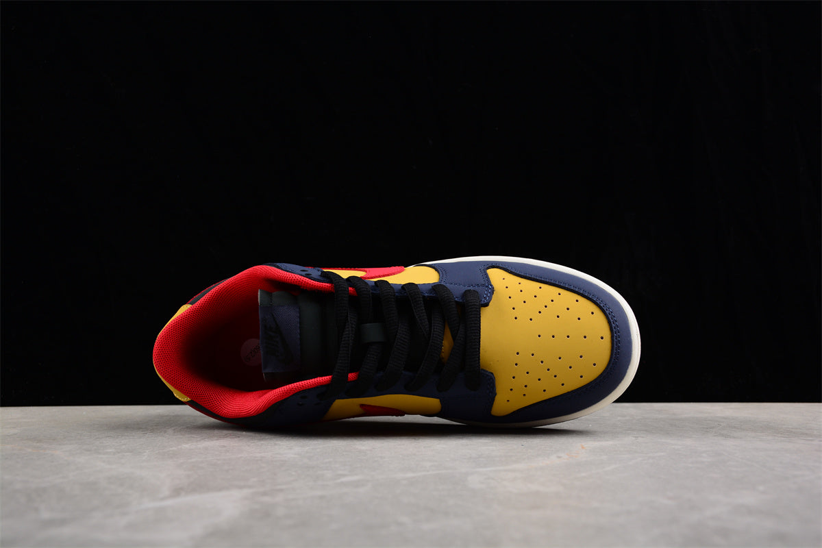 Otomo Katsuhiro x Nike SB Dunk Low "Steamboy OST" Snow Beach - Best Reps Website 2025