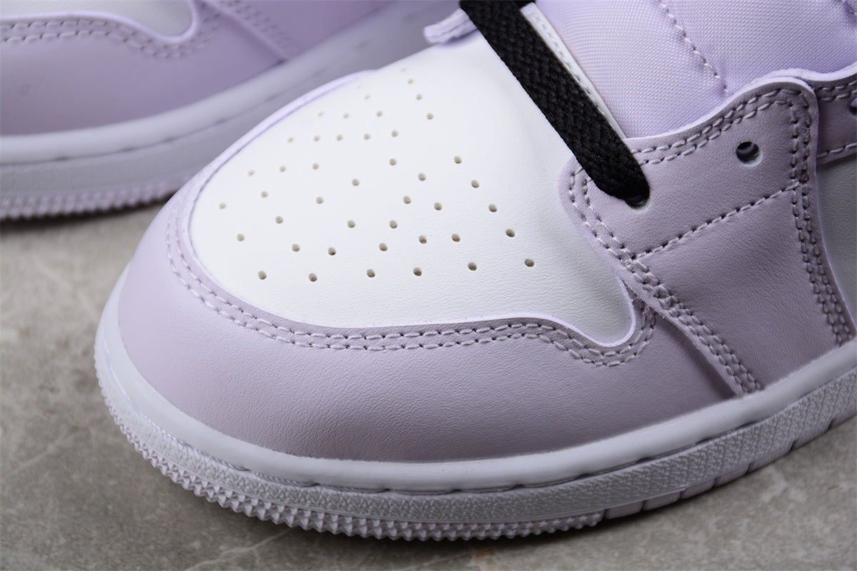 Nike Air Jordan 1 Mid GS "Barely Grape"