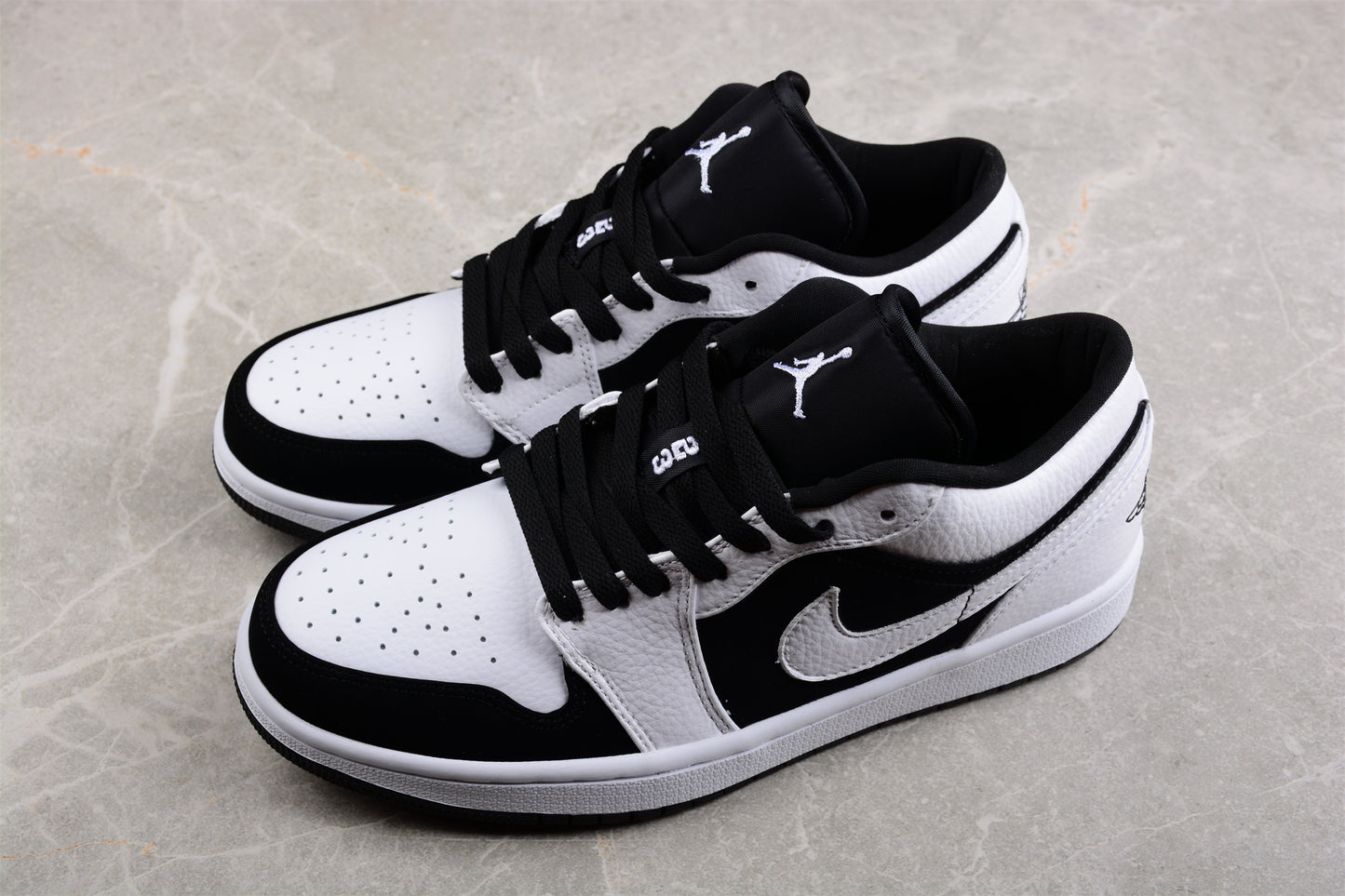 Air Jordan 1 Low Women's "Homage Black White"