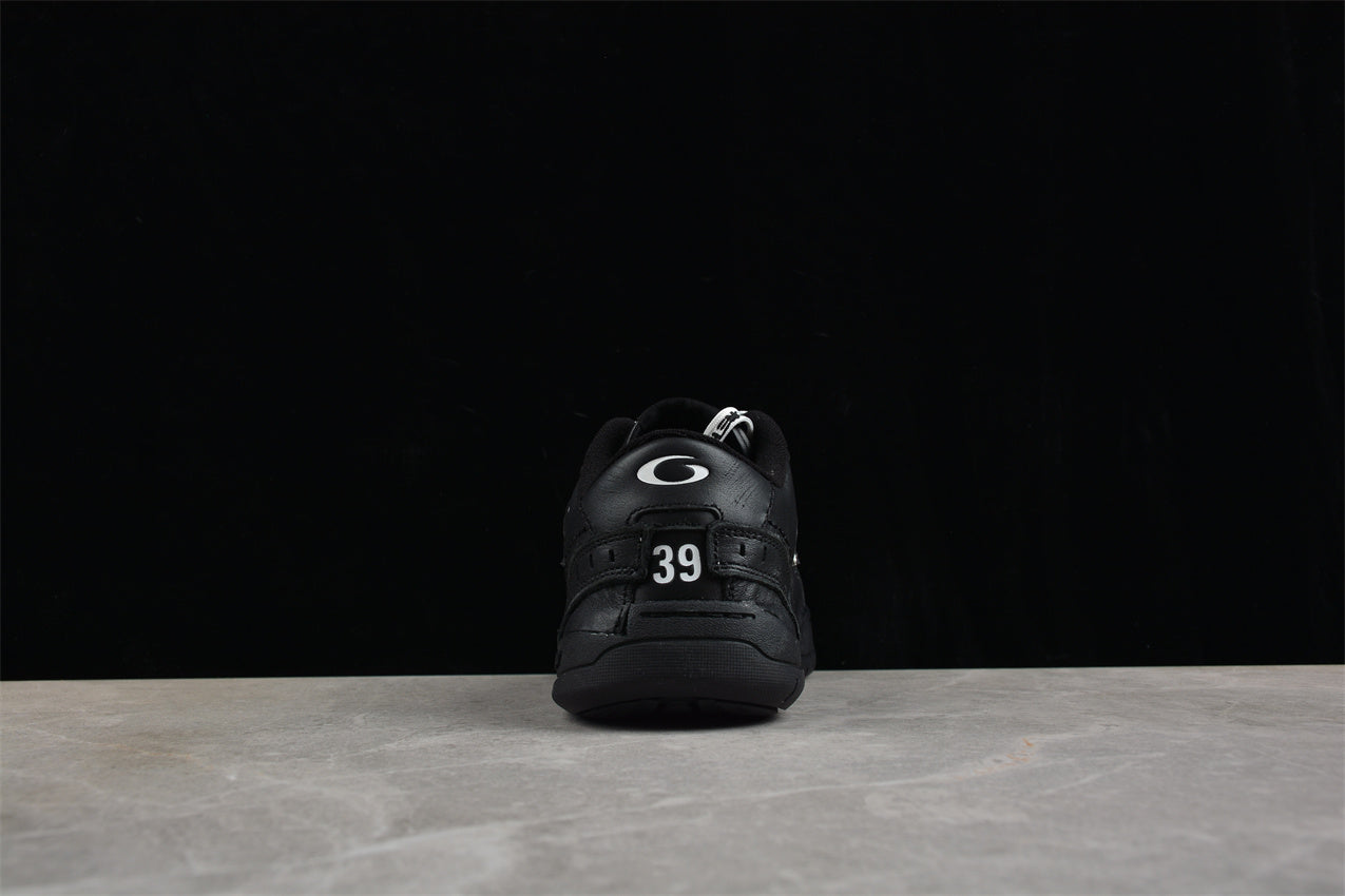 Balenciaga Hamptons Worn Out Pure Black