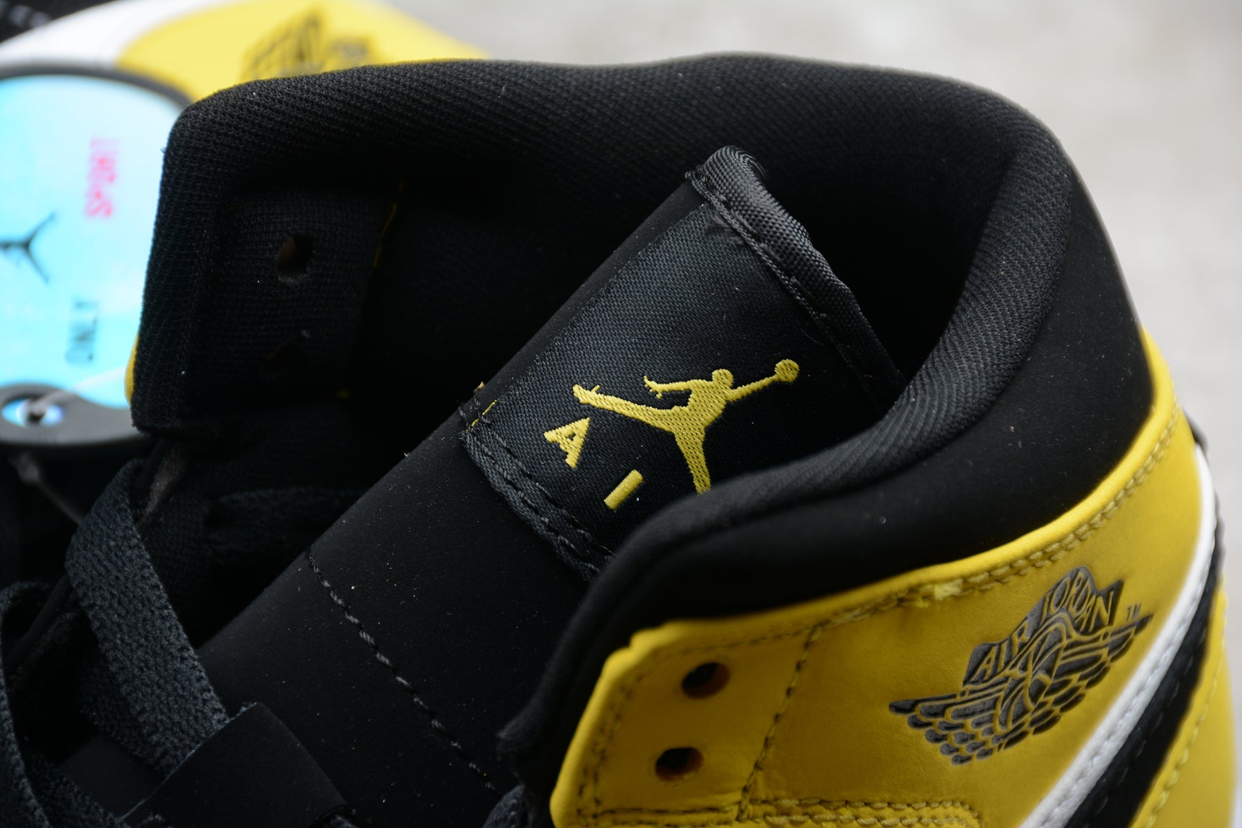 Nike Air Jordan 1 Mid SE "Tour Yellow/Black" - Best Reps Website 2025