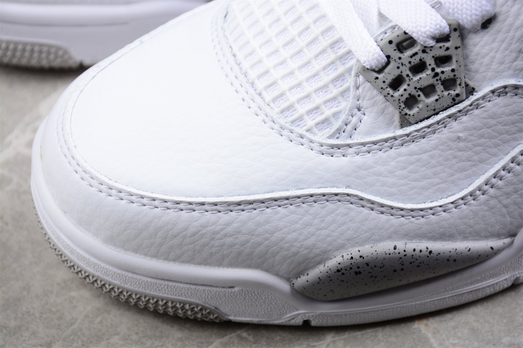 Air Jordan 4 Retro "White Oreo" - Best Reps Website 2025