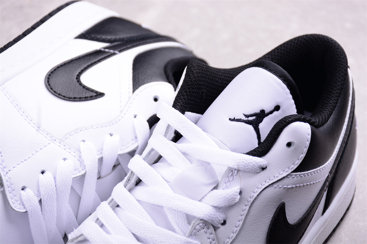 Air Jordan 1 Low "White and Black"