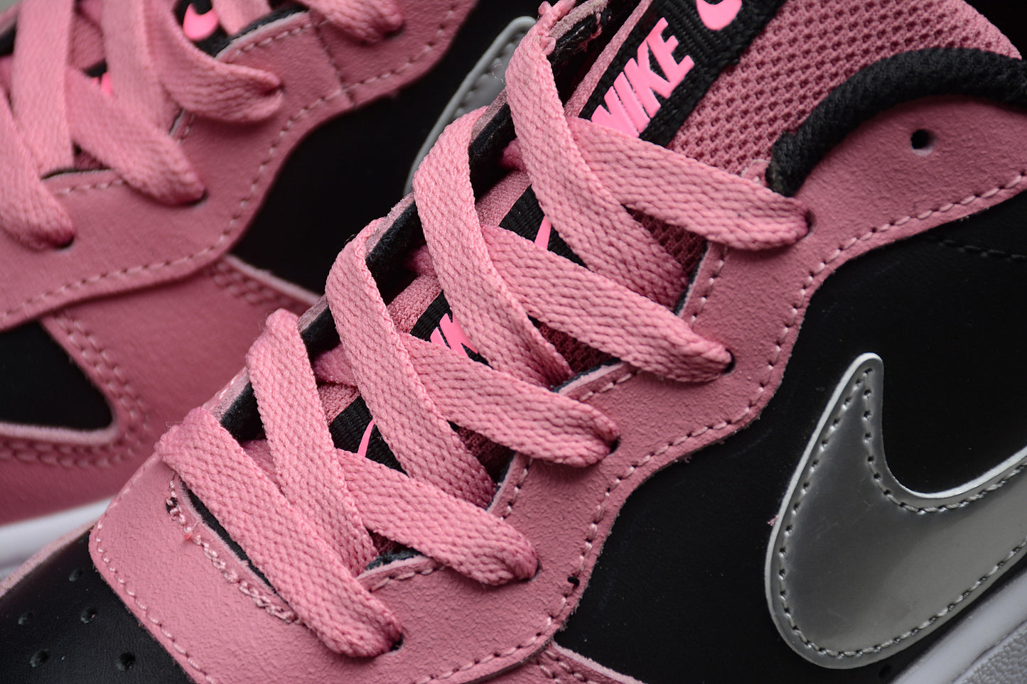 Nike Court Borough Low 2 SE "Desert Berry"