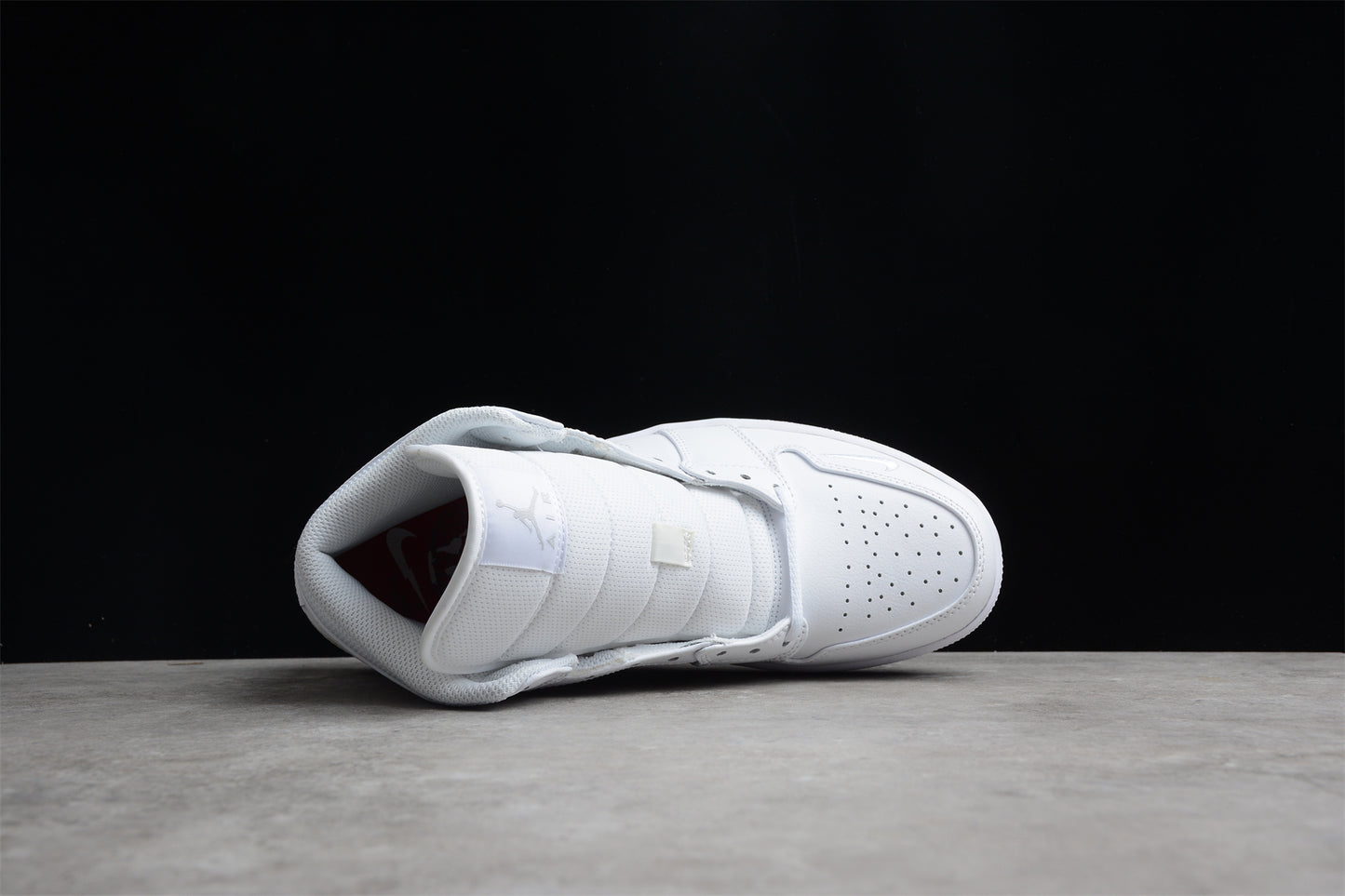 Air Jordan 1 Mid "Euro Tour" - Best Reps Website 2025