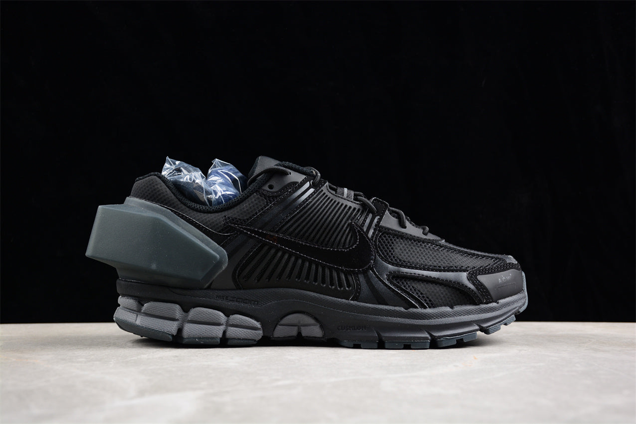 A-COLD-WALL x Nike Zoom Vomero 5*