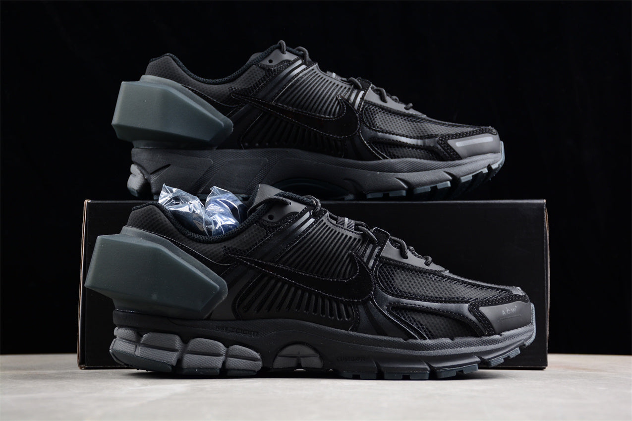 A-COLD-WALL x Nike Zoom Vomero 5*