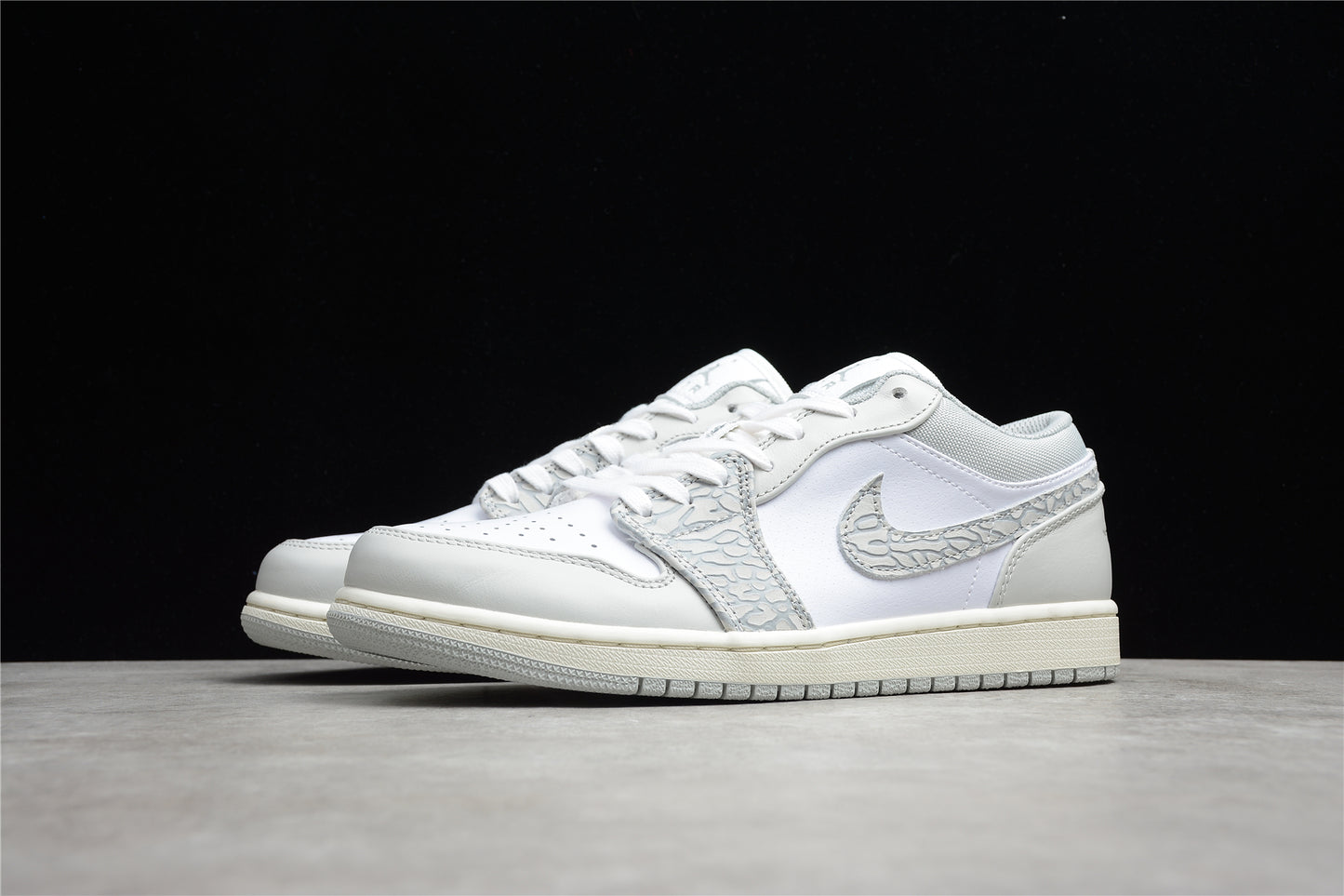 Air Jordan 1 Low “Berlin Grey”