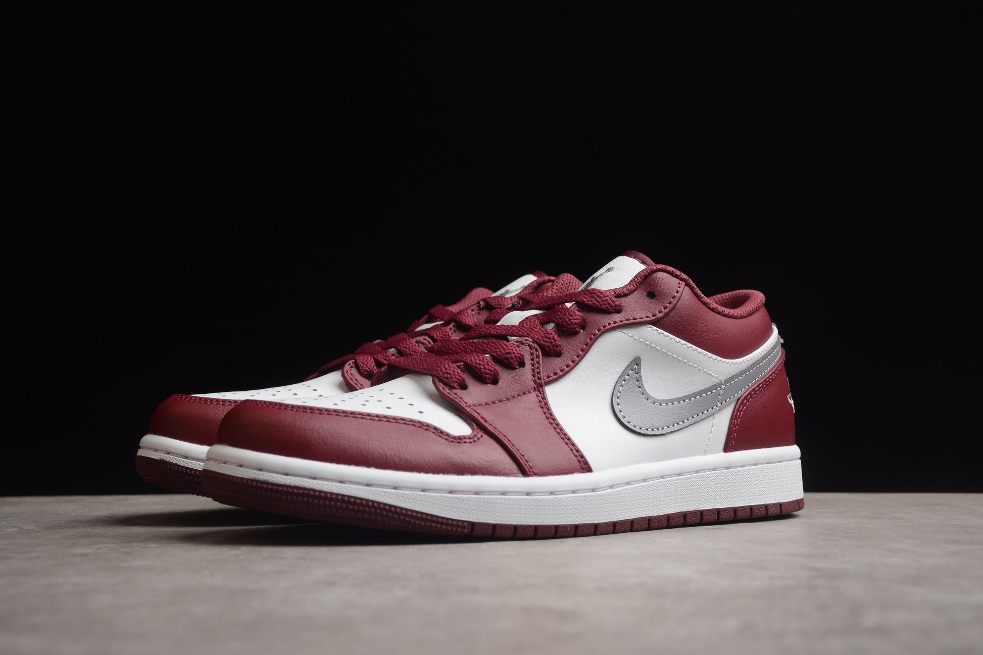 Air Jordan 1 Low "Cherrywood"