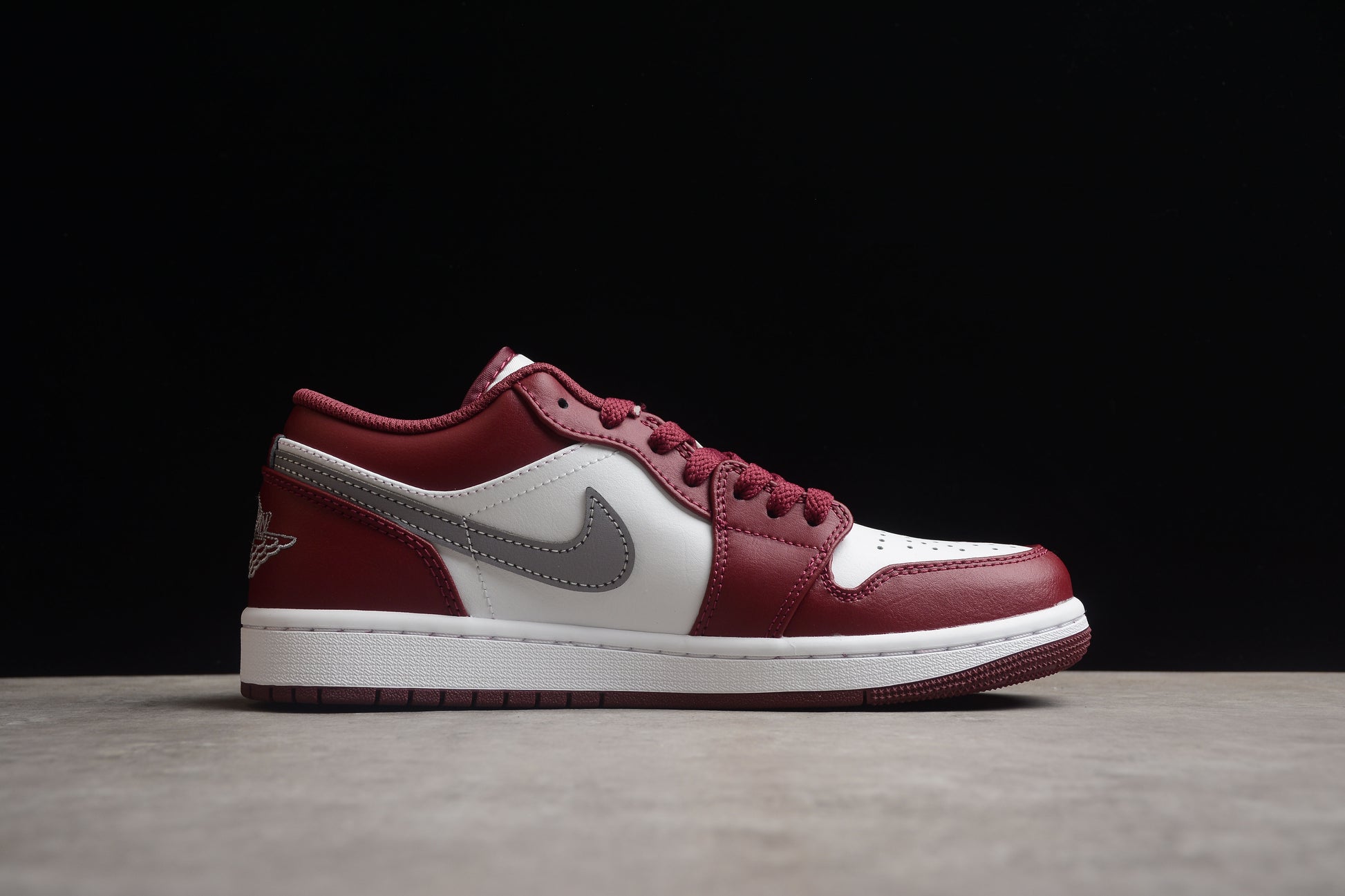 Air Jordan 1 Low "Cherrywood"