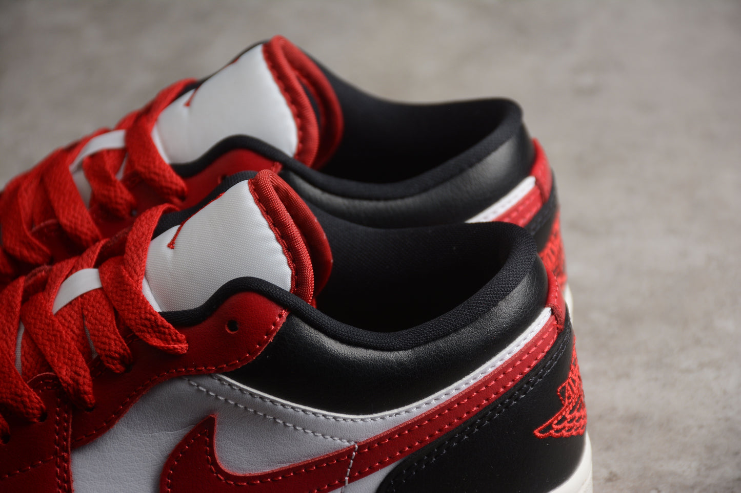 Air Jordan 1 Low "Chicago Bulls"