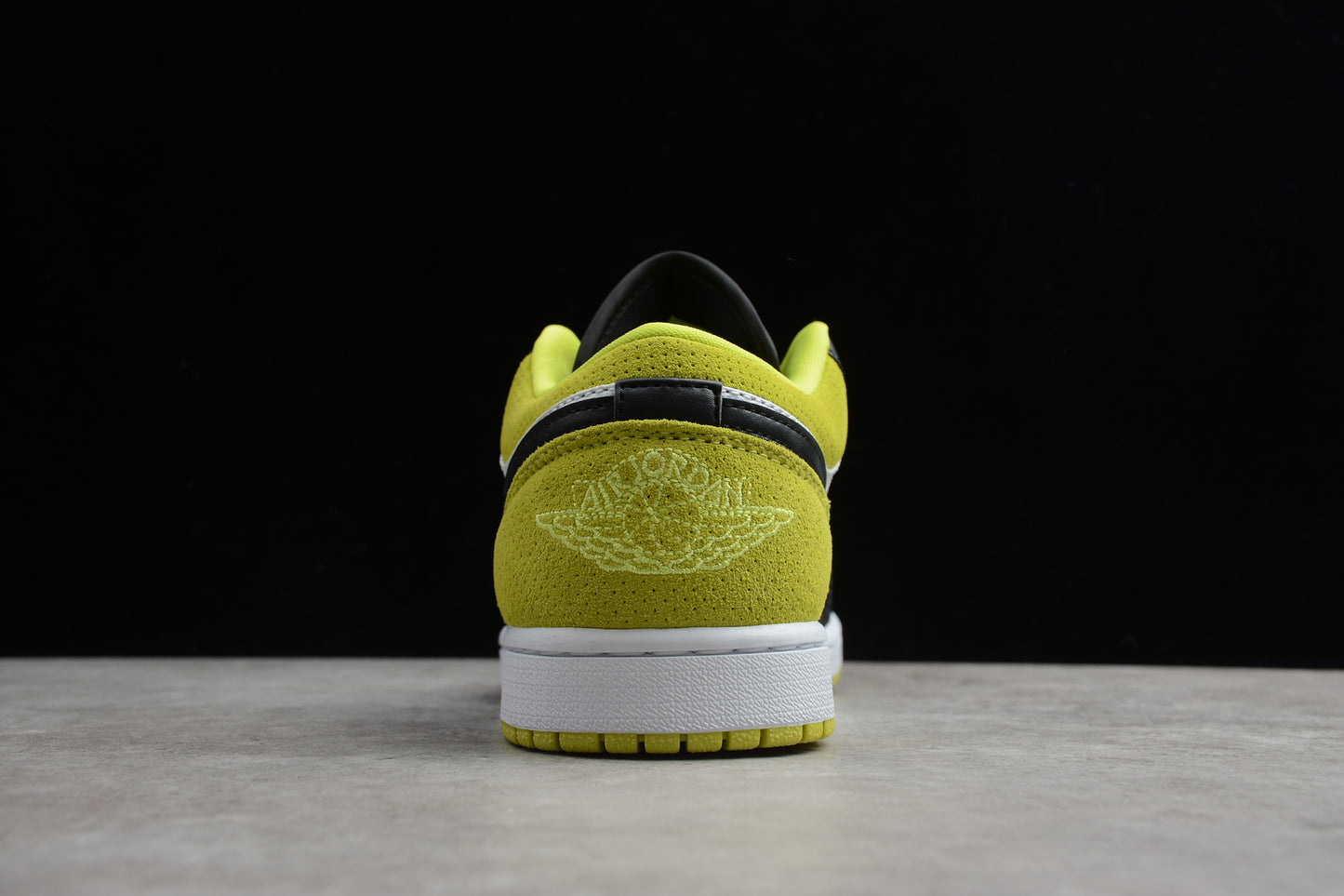 Air Jordan 1 Low "Cyber Green"