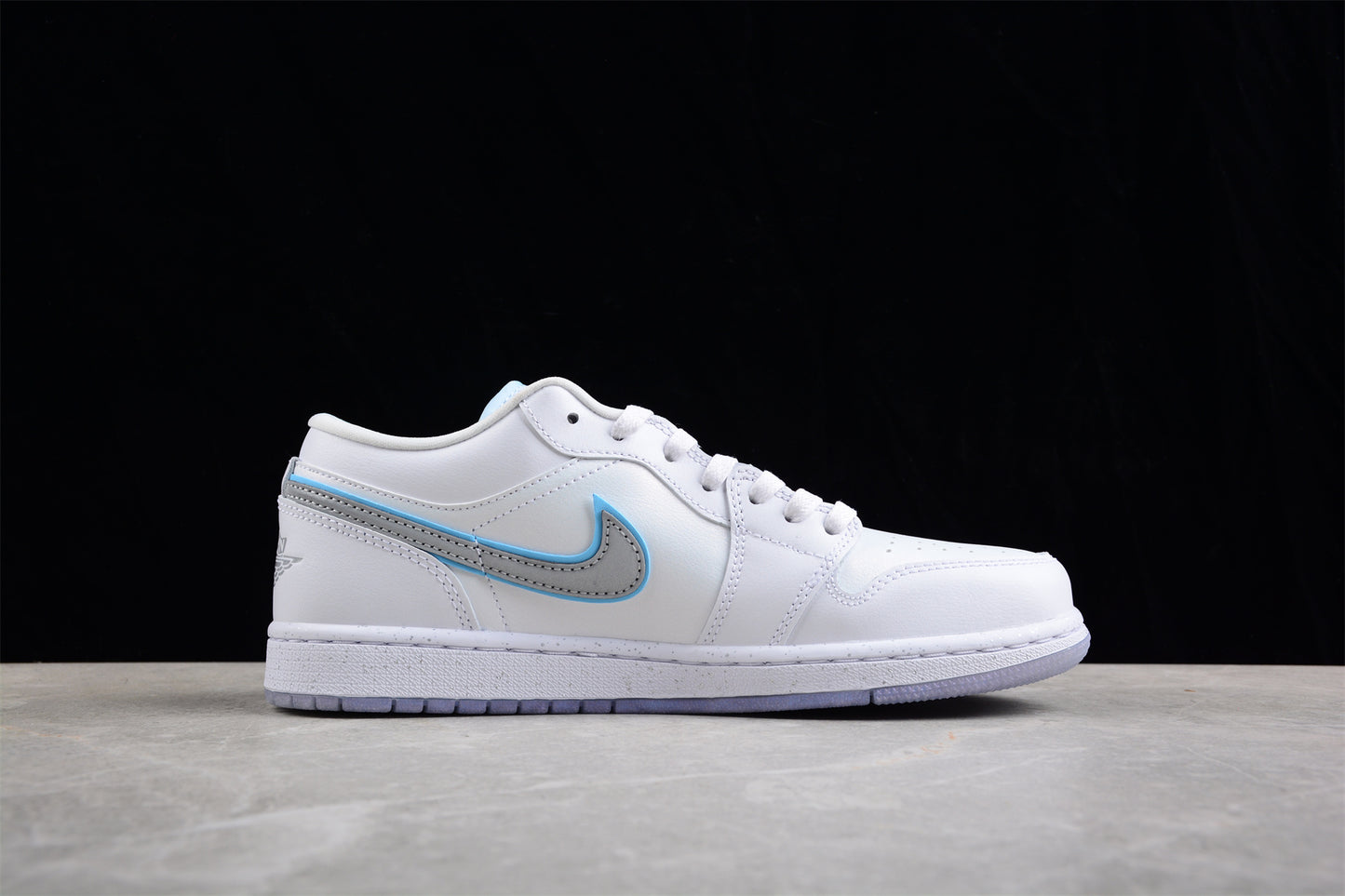 Air Jordan 1 Low "Dare To Fly"