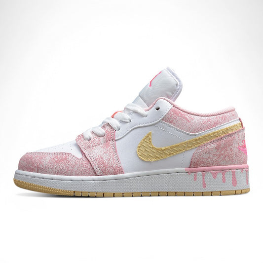 Air Jordan 1 Low GS "Strawberry Ice Cream" 