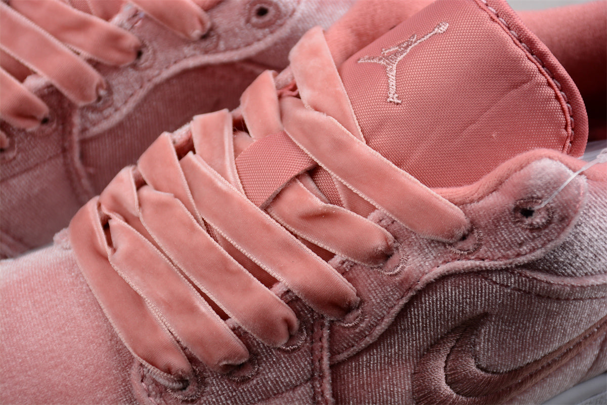Air Jordan 1 Low "Pink Velvet"