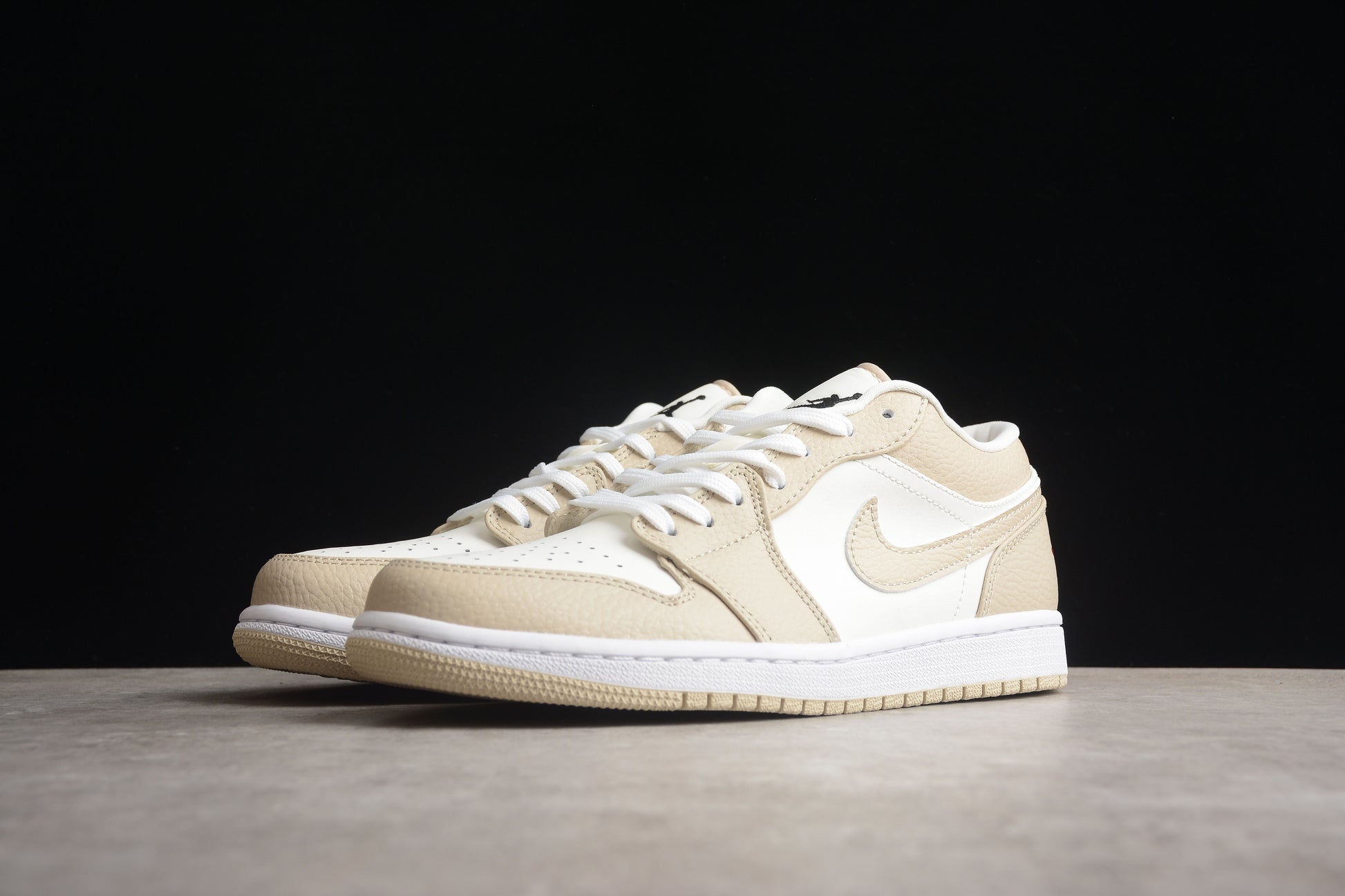 Air Jordan 1 Low SE "Sail Rattan"