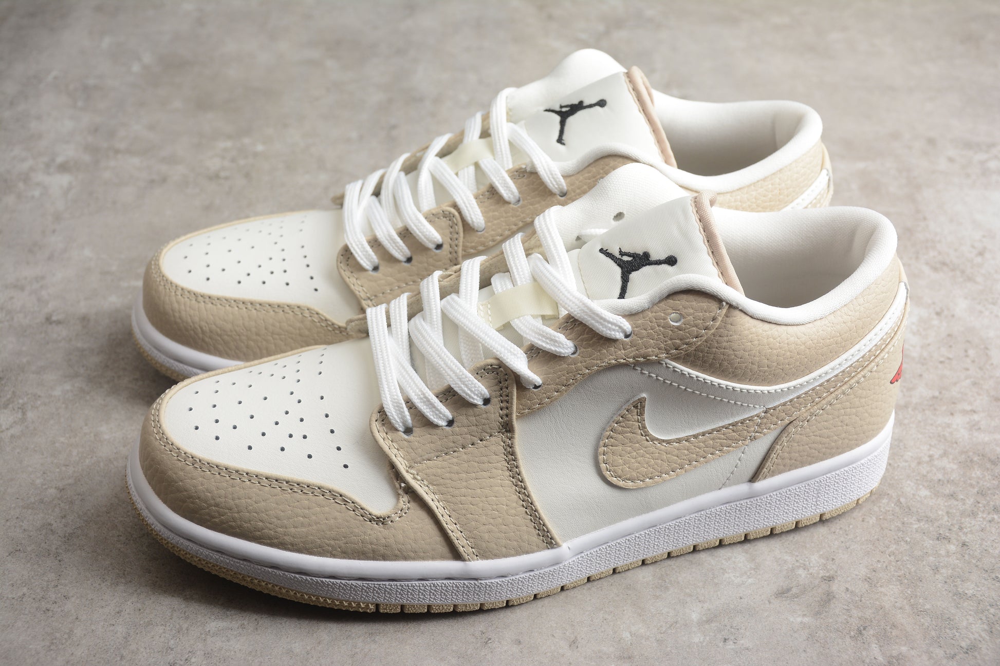 Air Jordan 1 Low SE "Sail Rattan"