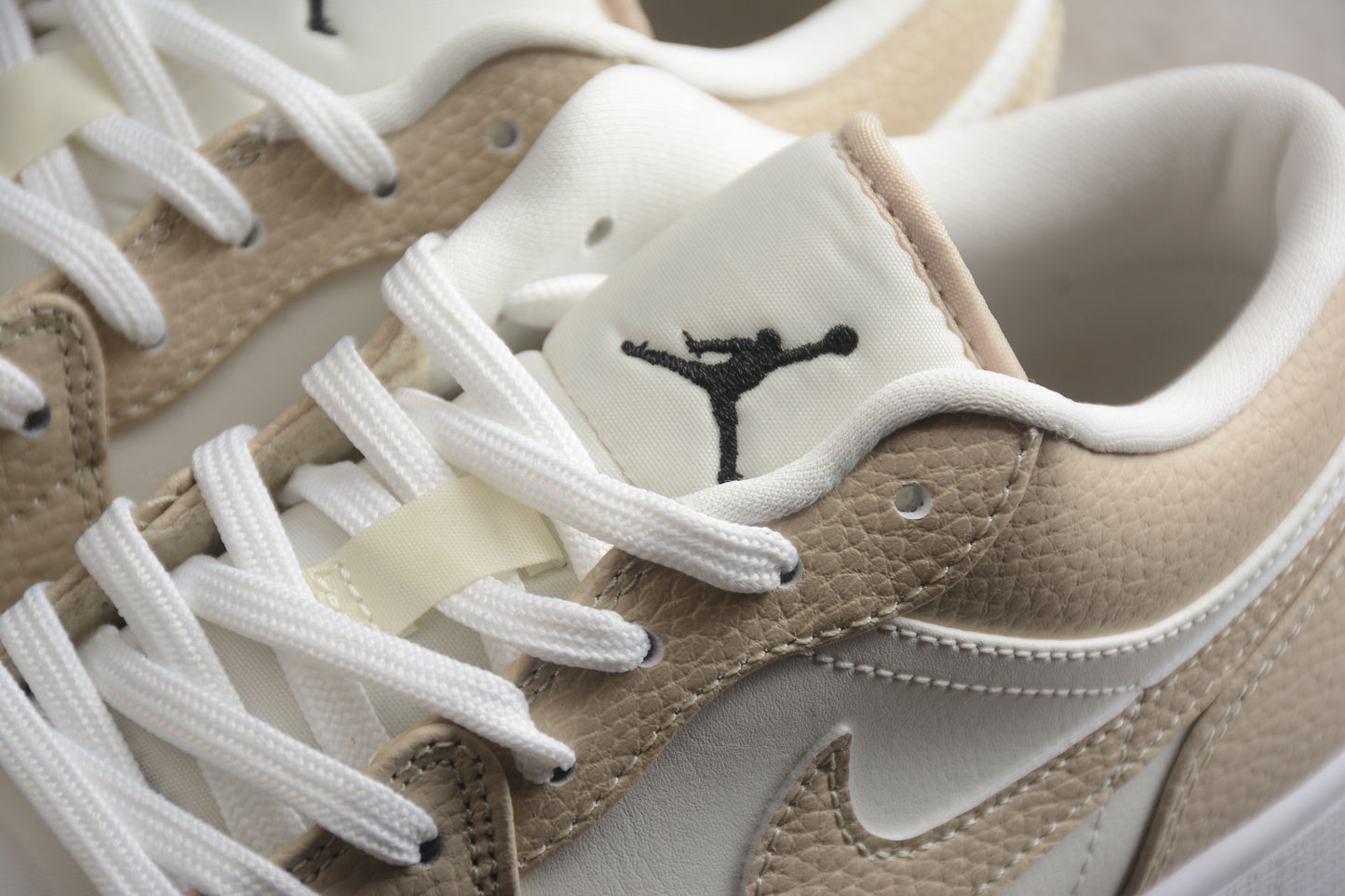 Air Jordan 1 Low SE "Sail Rattan"