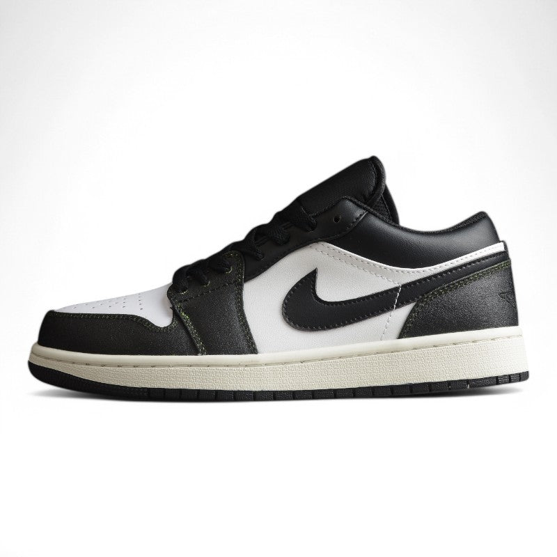 Air Jordan 1 Low SE 'Vintage Panda 