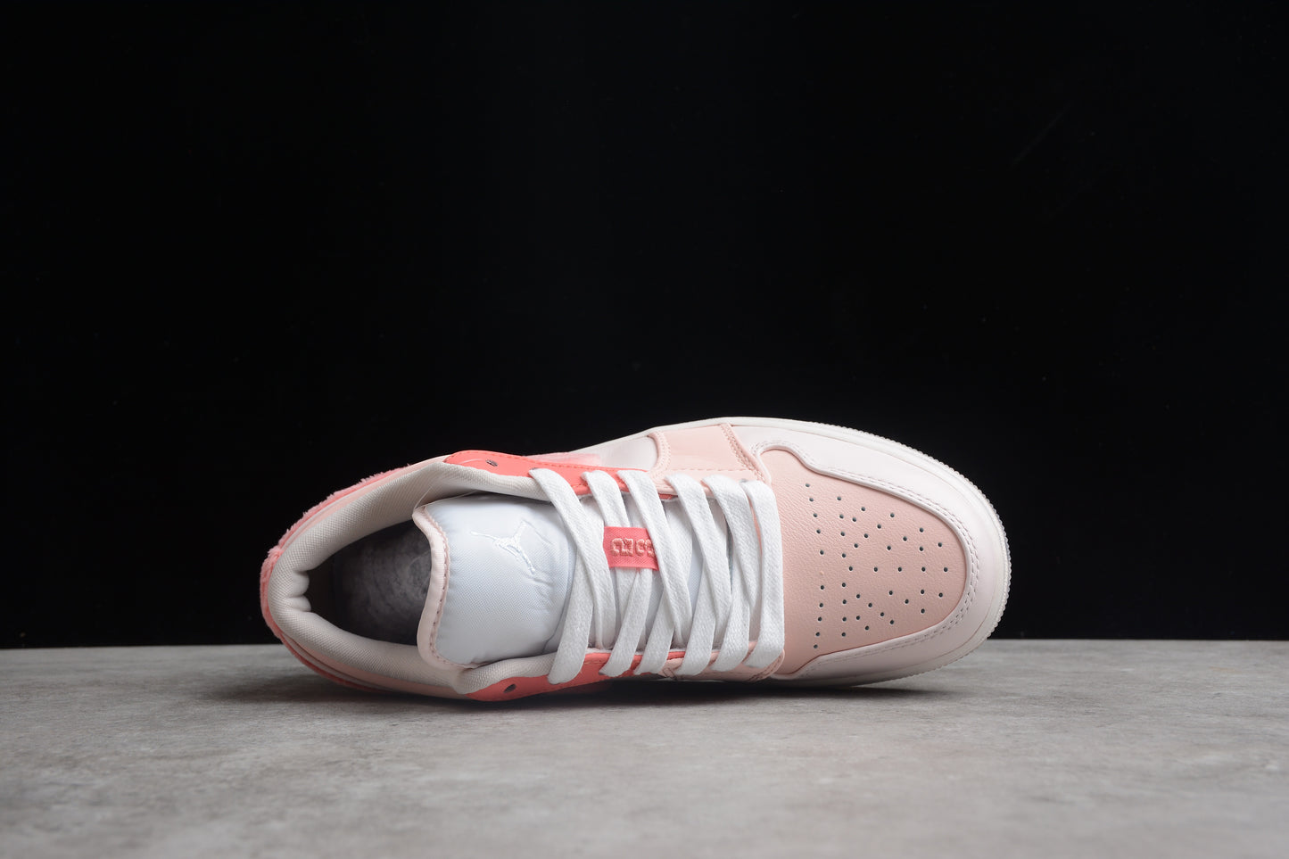 Air Jordan 1 Low SE WMNS "Mighty Swooshers"