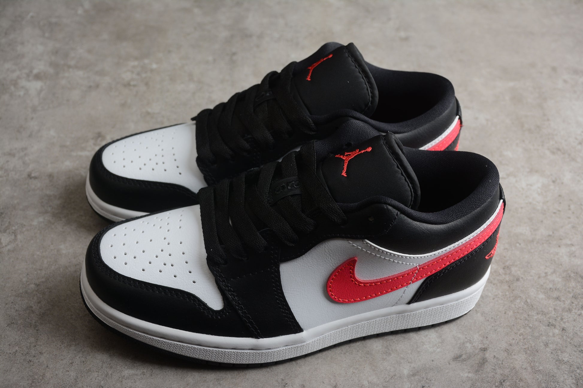 Air Jordan 1 Low "Siren Red"