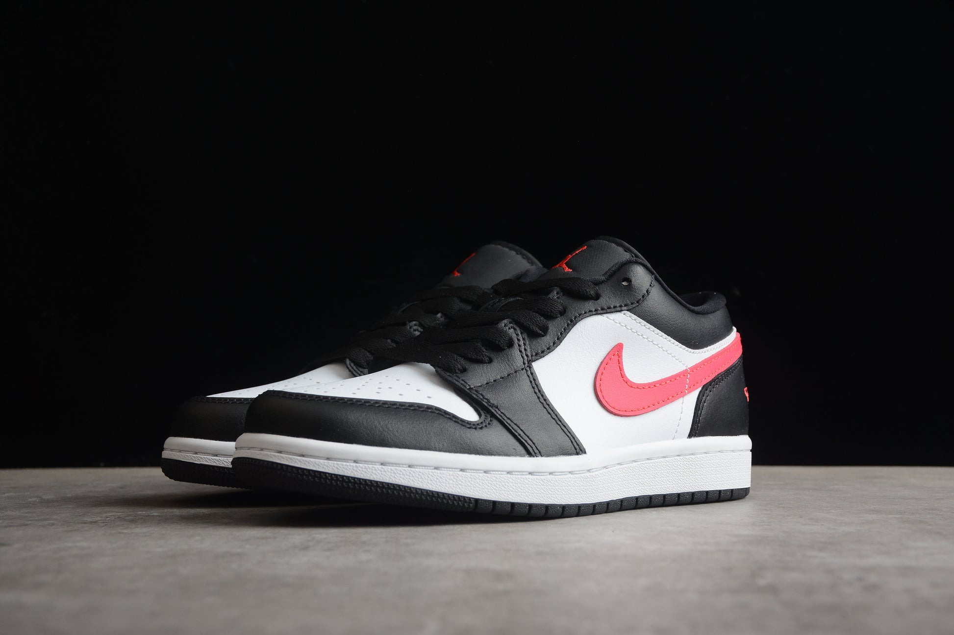 Air Jordan 1 Low "Siren Red"
