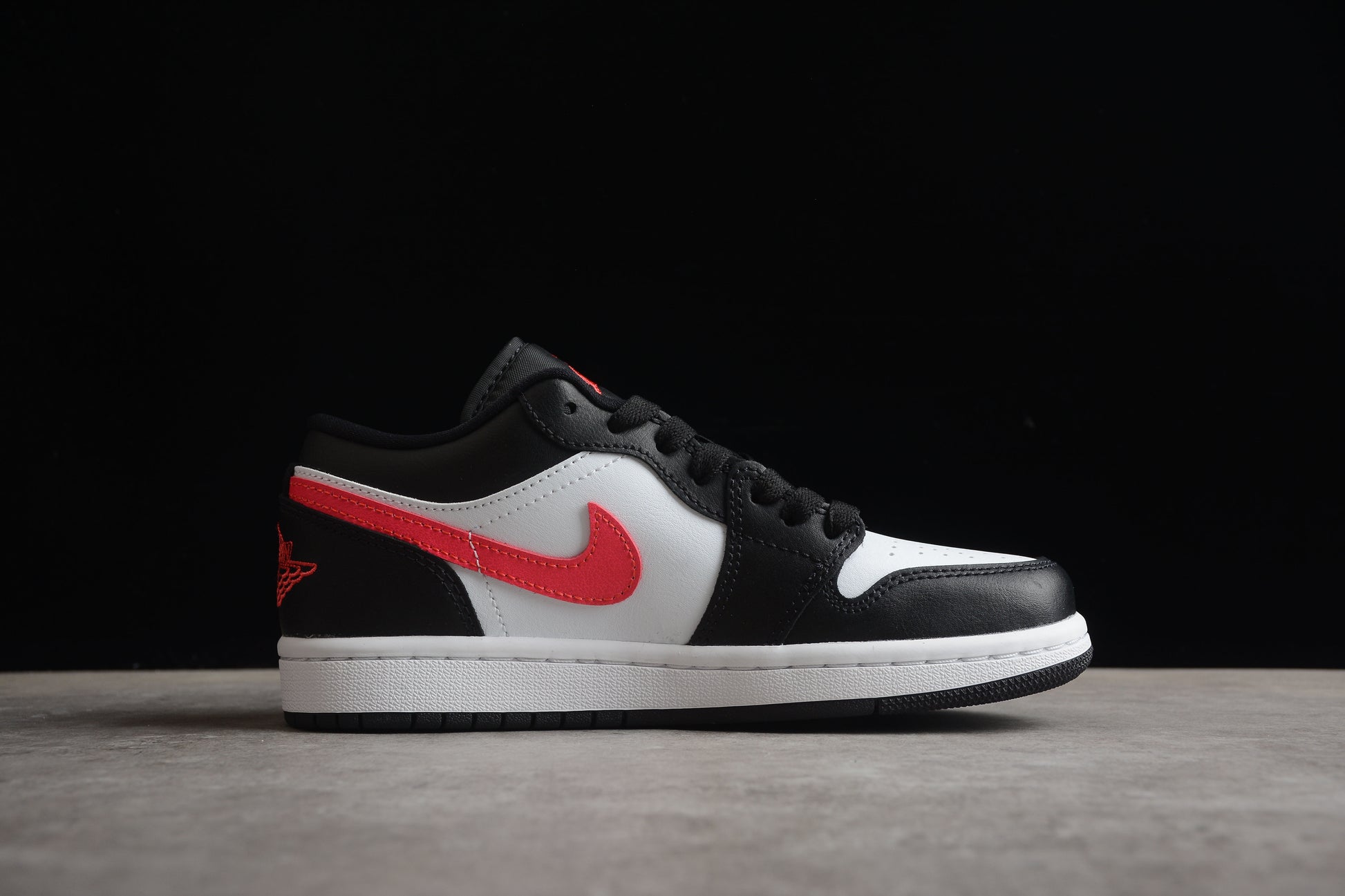 Air Jordan 1 Low "Siren Red"