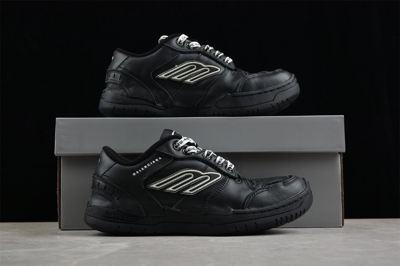 Balenciaga Hamptons Worn Out Pure Black