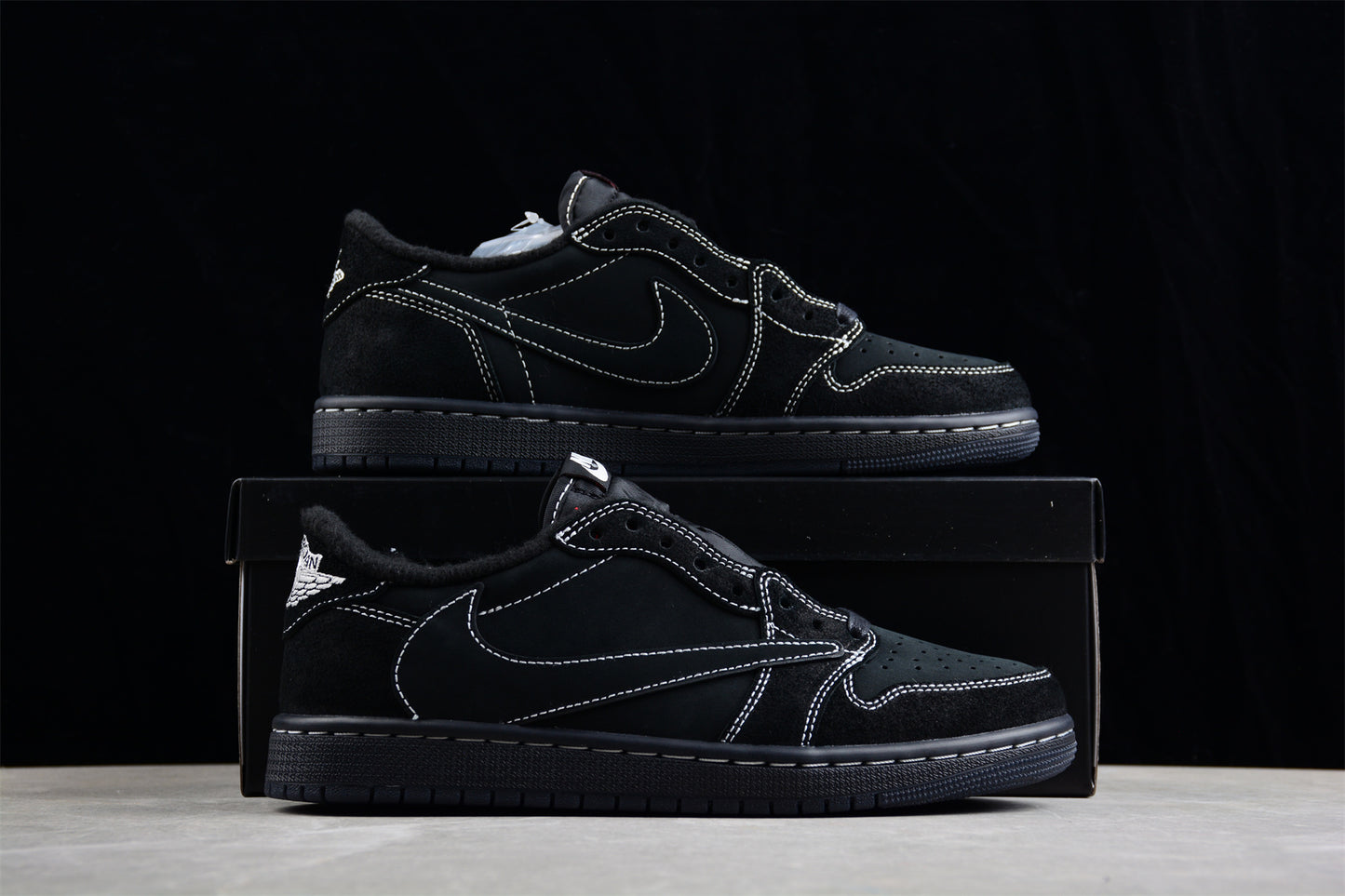 Jordan 1 Retro Low OG SP x Travis Scott "Black Phantom"