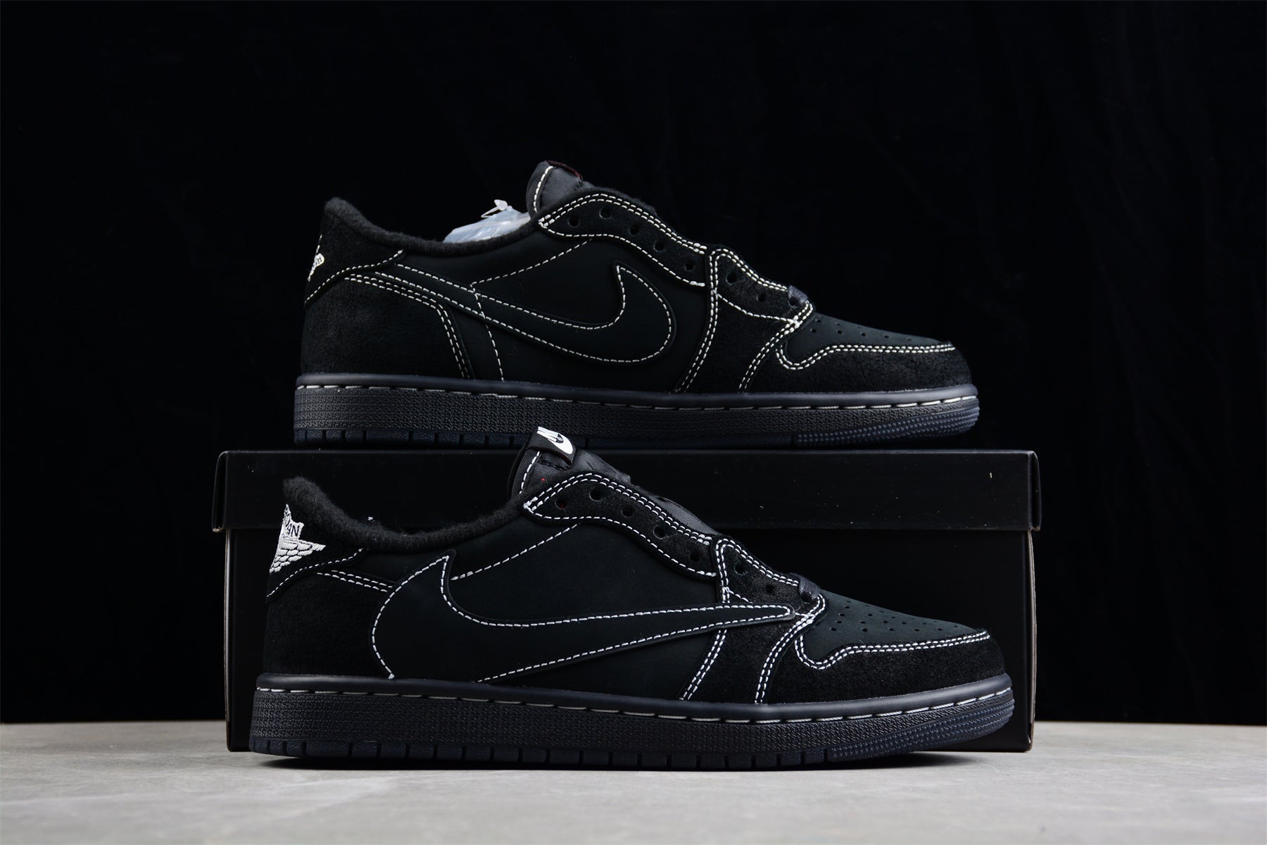 Jordan 1 Retro Low OG SP x Travis Scott "Black Phantom"