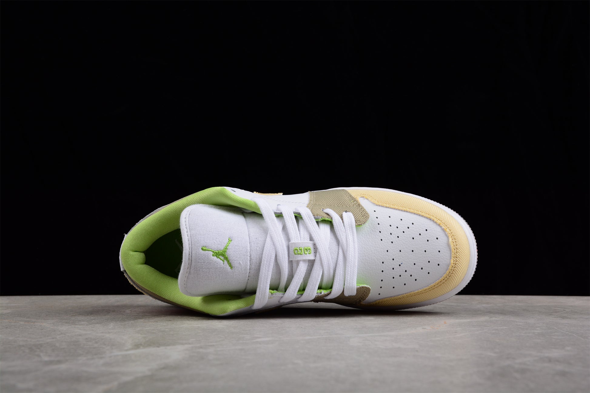 NIKE Air Jordan 1 Low SE GS 'Pastel Grind'