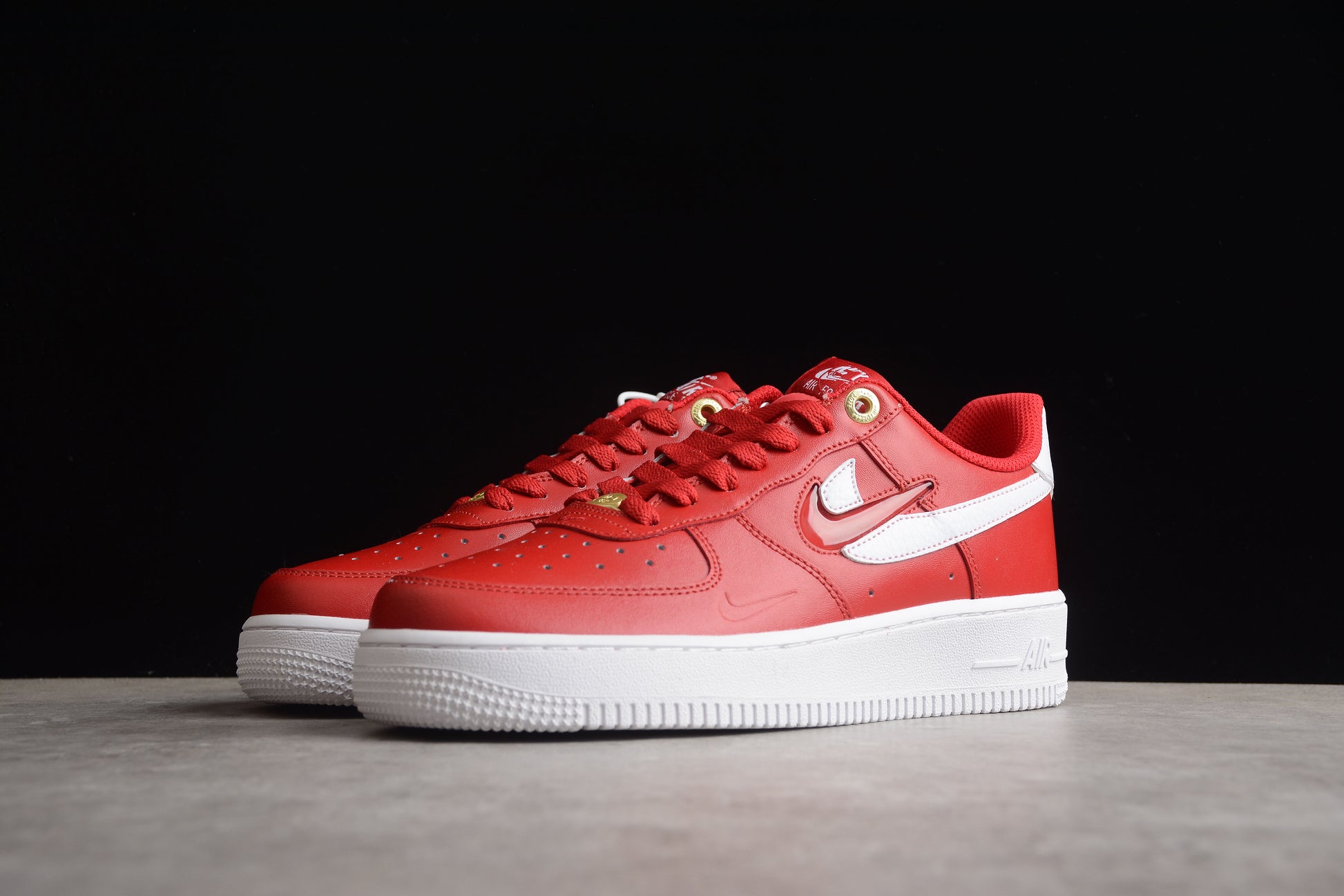 Nike Air Force 1 '07 Premium "Team Red"