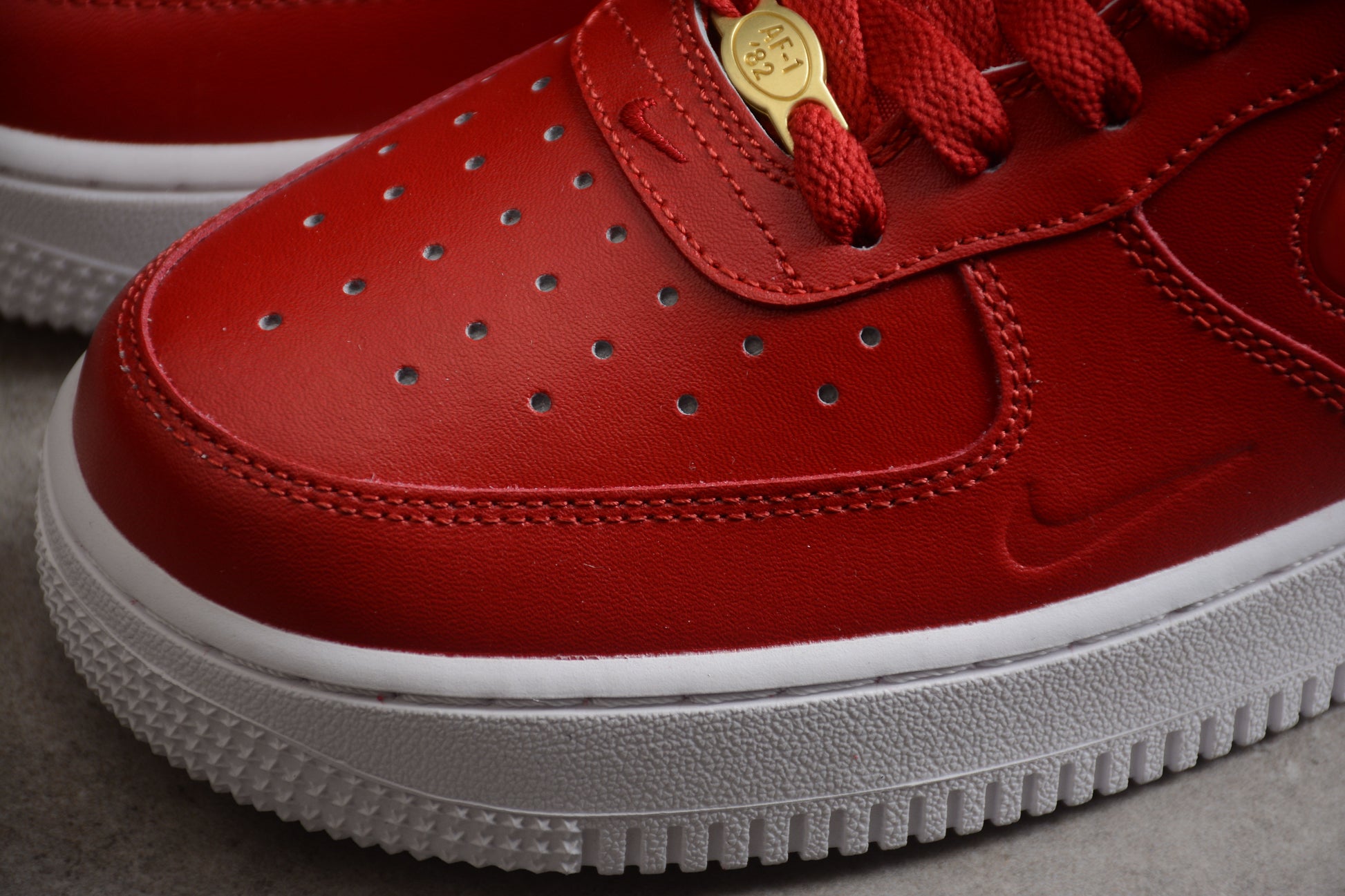 Nike Air Force 1 '07 Premium "Team Red"