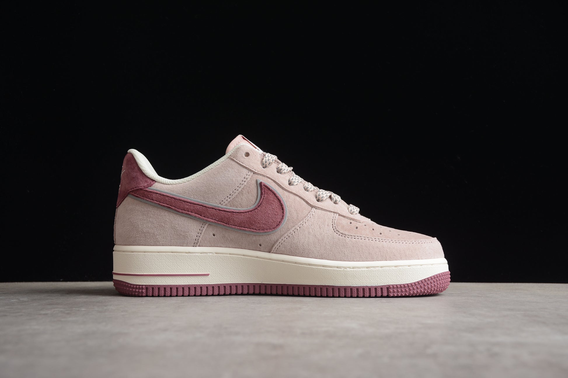 Nike Air Force 1 x Otomo Katsuhiro