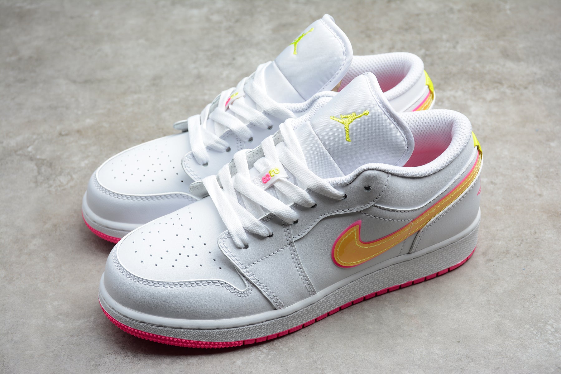 Nike Air Jordan 1 Low GS "Edge Glow"