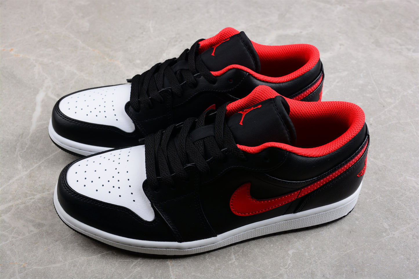 Nike Air Jordan 1 Low (GS) "White Toe"