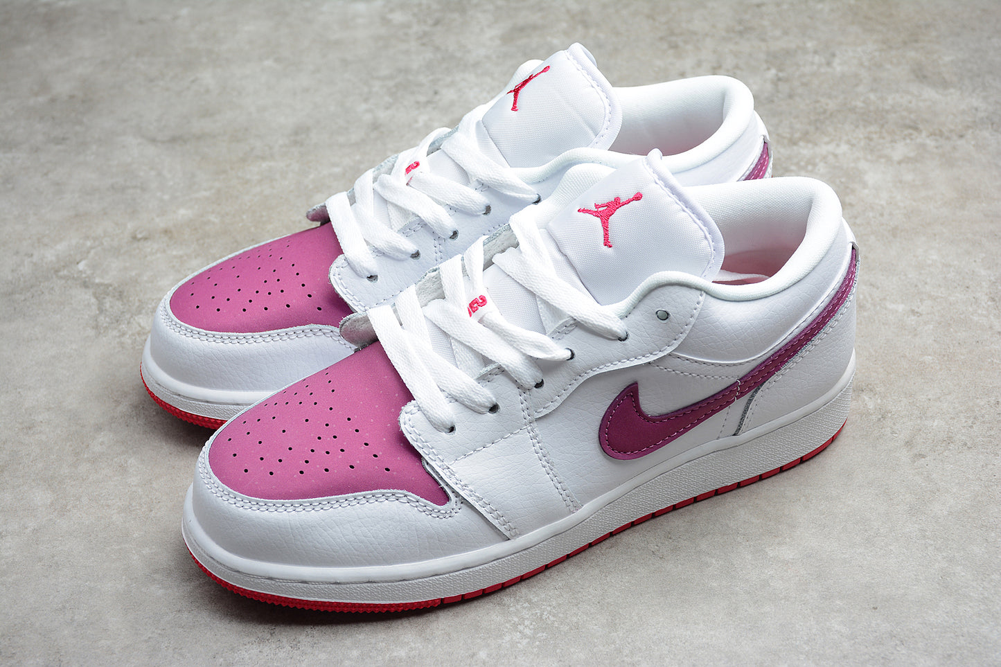 Nike Air Jordan 1 Low GS "White True Berry"