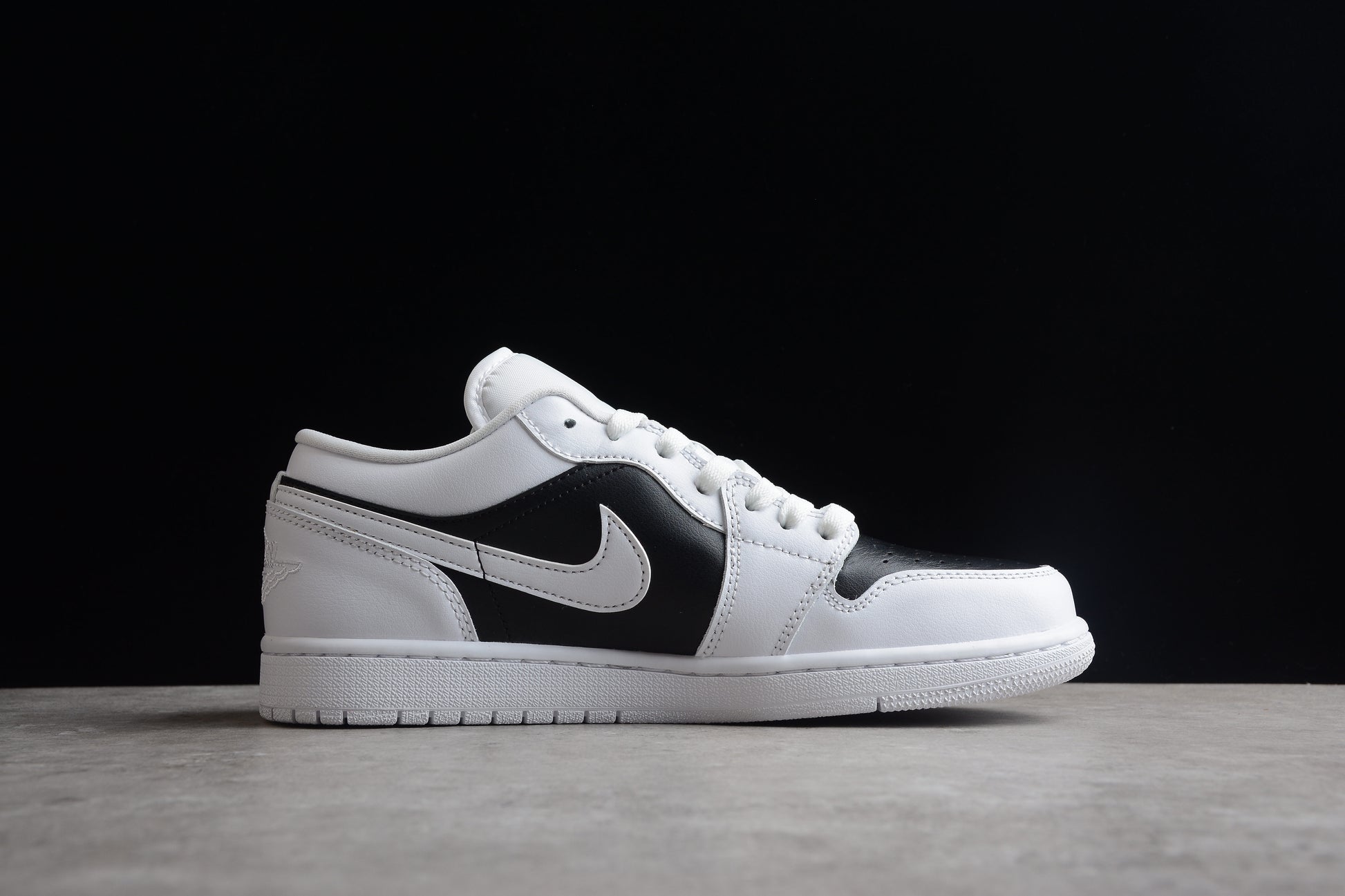 Nike Air Jordan 1 Low "Panda Trainers"