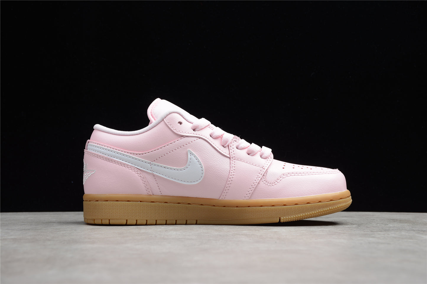 Nike Air Jordan 1 Low "Pink Gum"