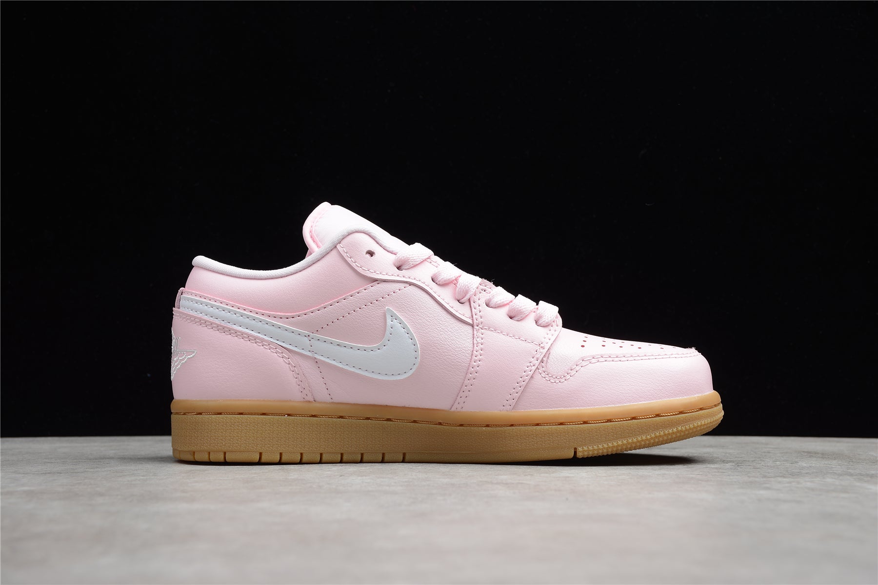 Nike Air Jordan 1 Low "Pink Gum"