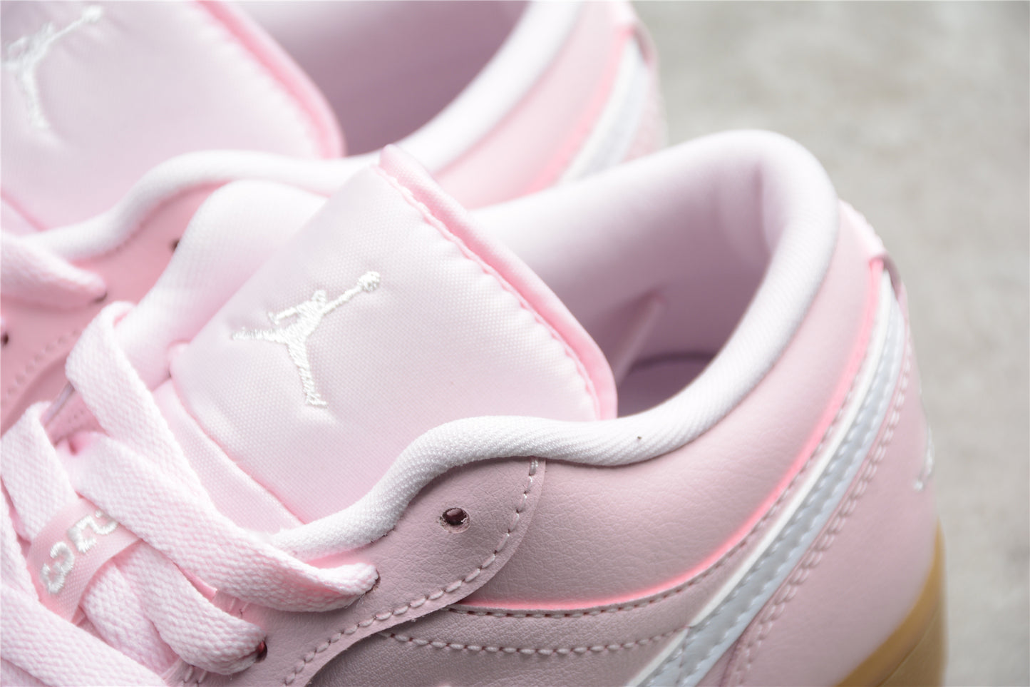 Nike Air Jordan 1 Low "Pink Gum"