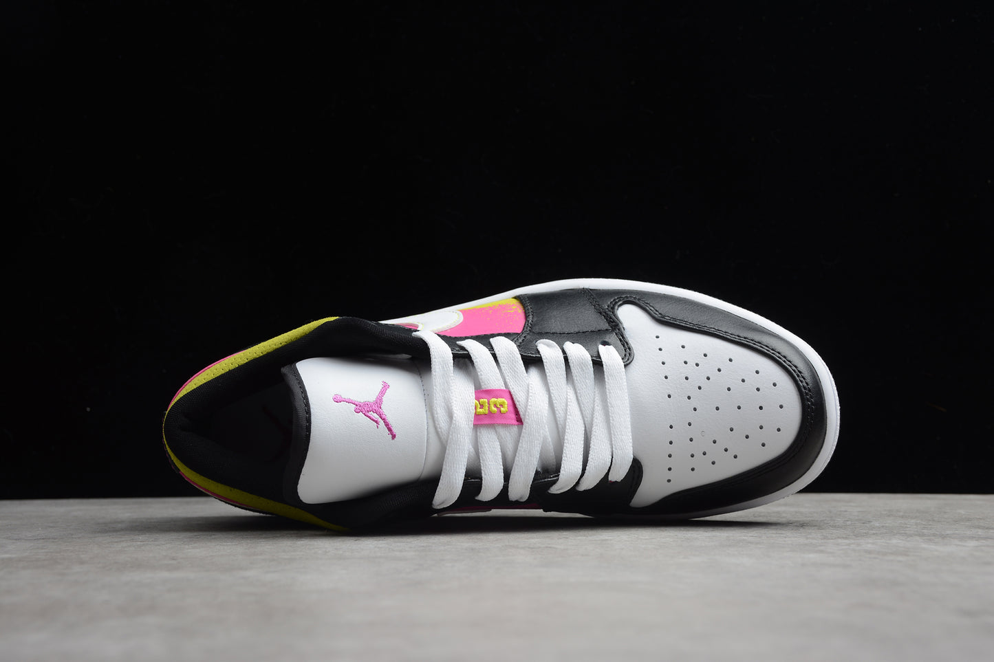 Nike Air Jordan 1 Low SE "Spray Paint"