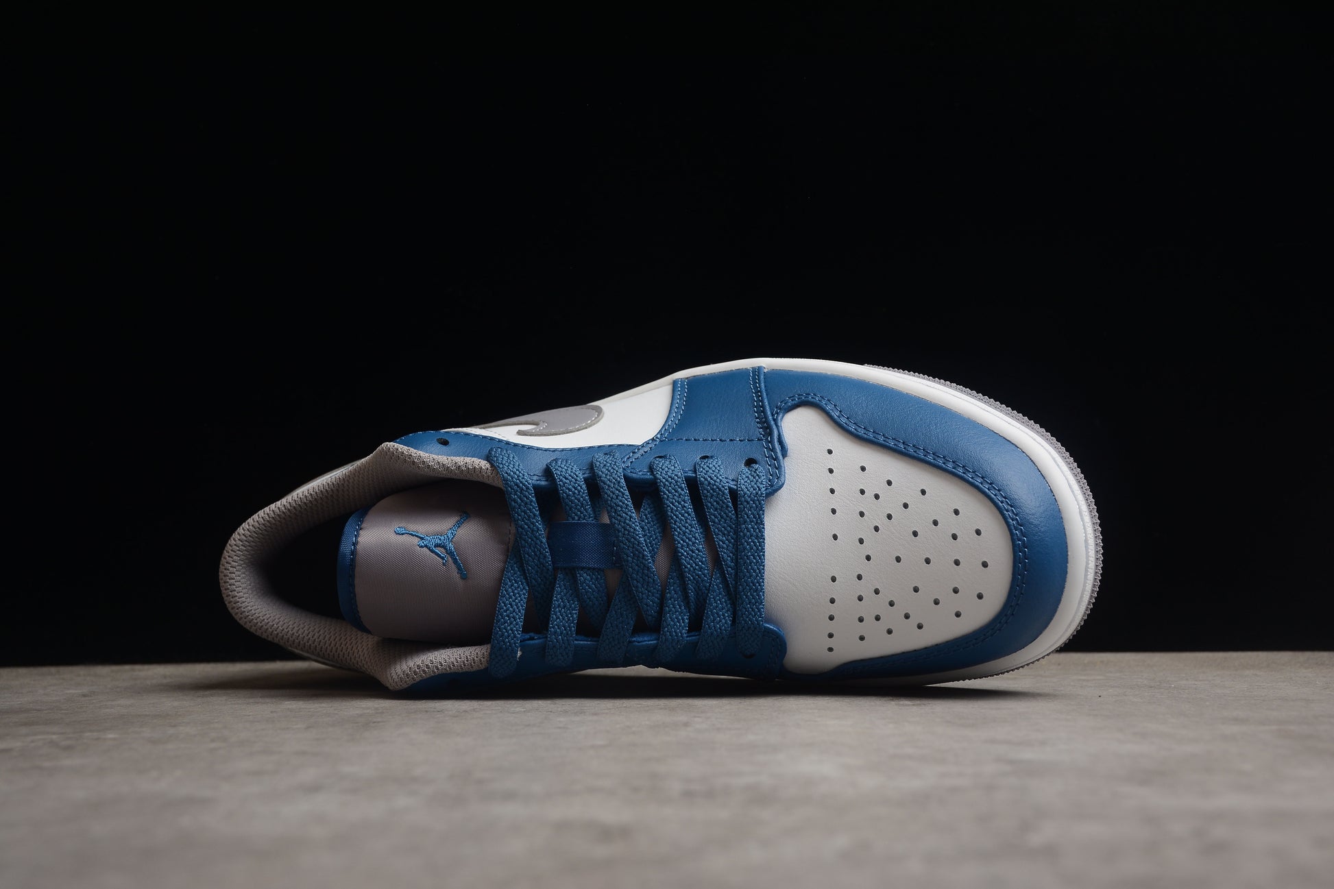 Nike Air Jordan 1 Low "True Blue/Cement Grey"