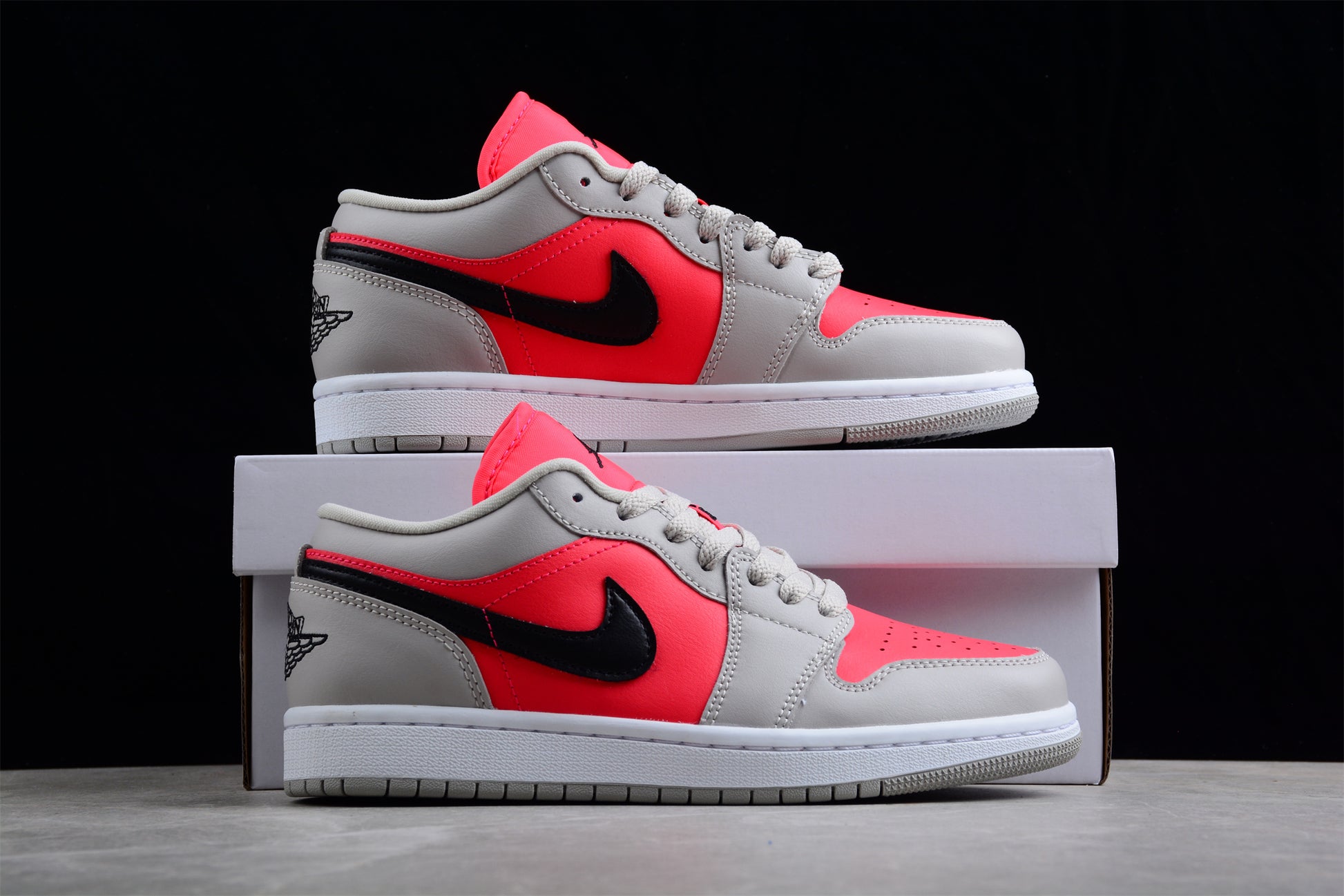 Nike Air Jordan 1 Retro Low ‘Light Iron Ore/Siren Red’