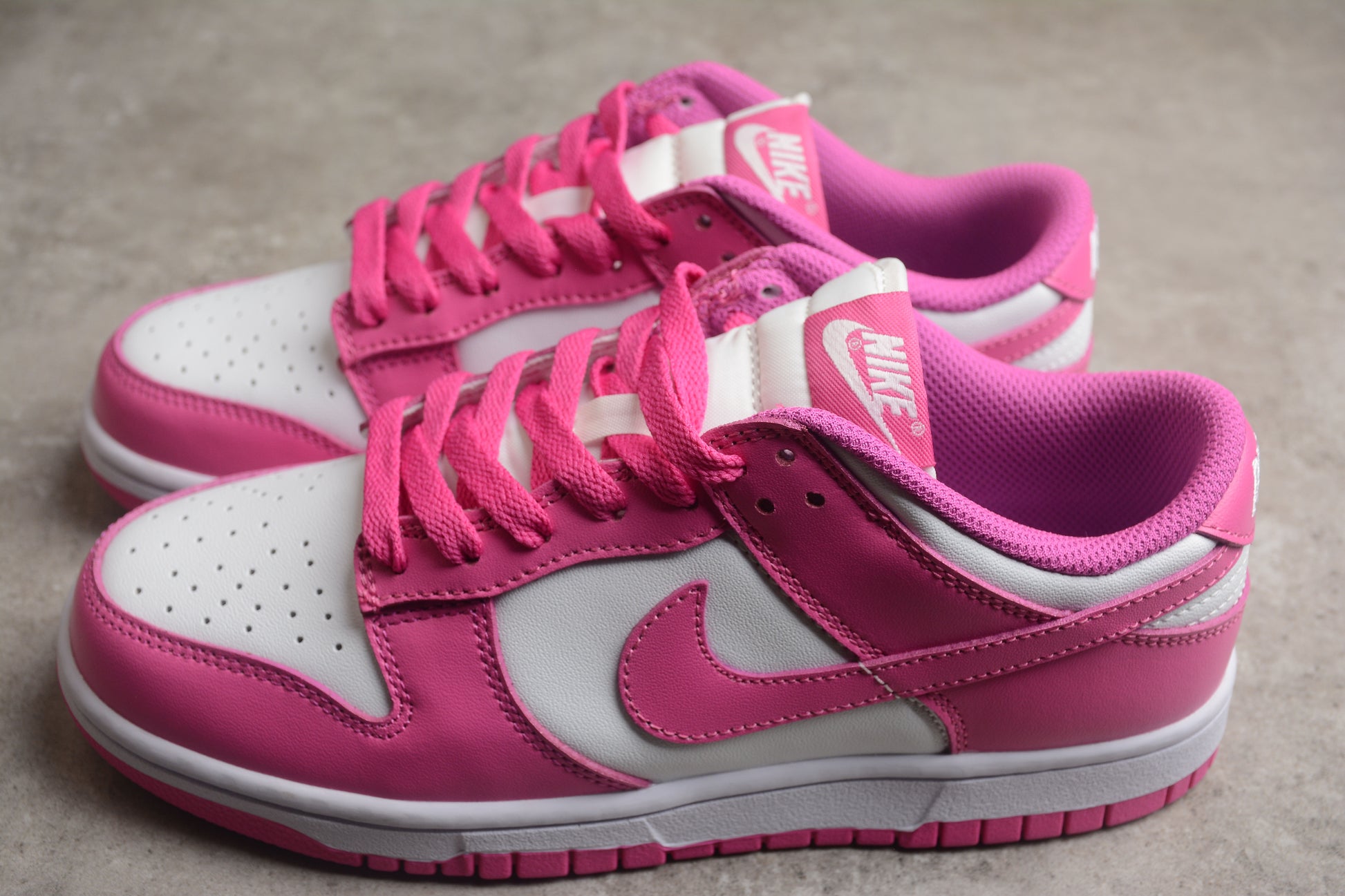 Nike Dunk Low "Laser Fuchsia Pink"